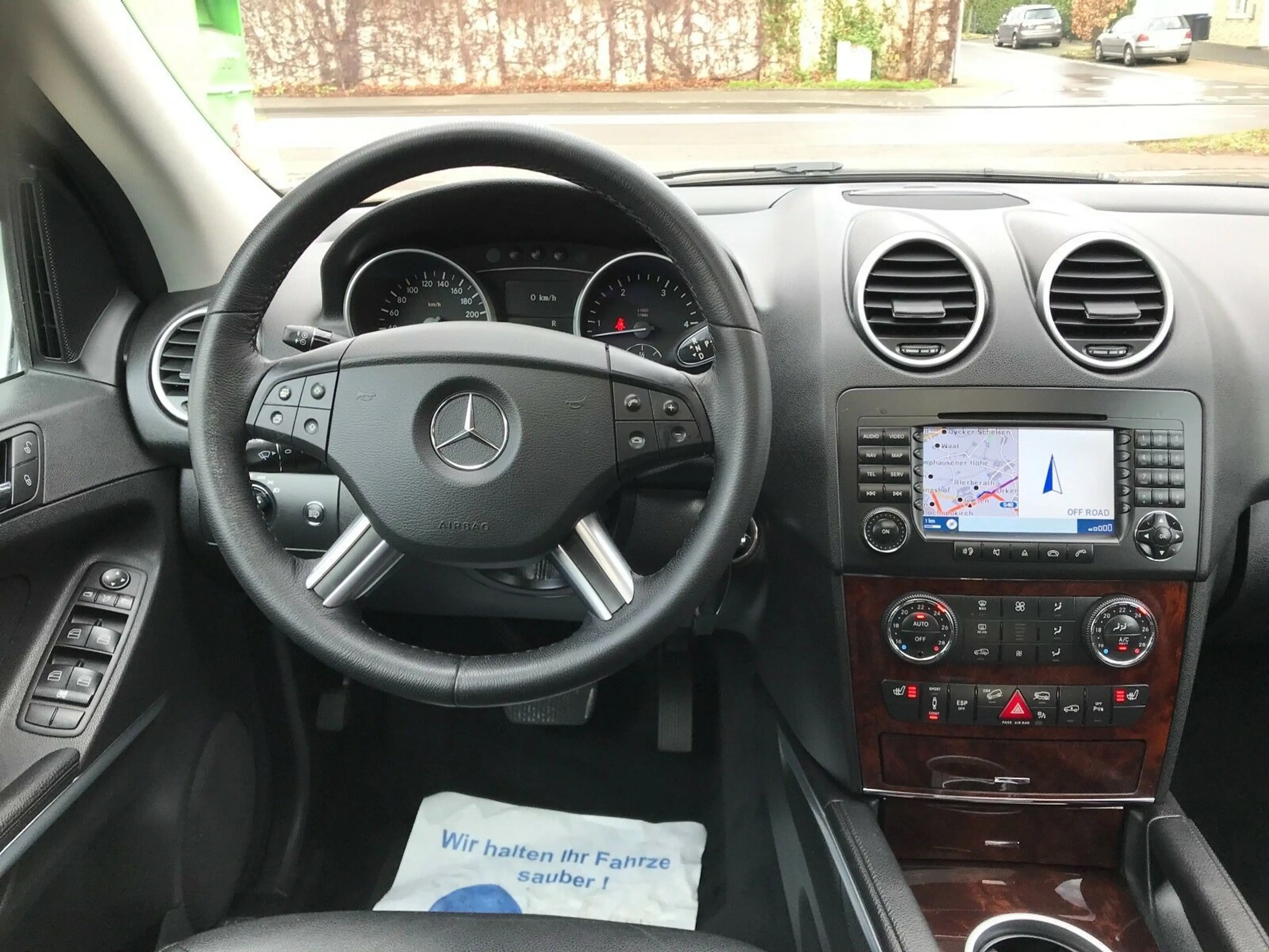 Mercedes-Benz ML 280 CDI 4 MATIC/SCHECKHEFT/NAVI/LEDER/SHZ — photo 6