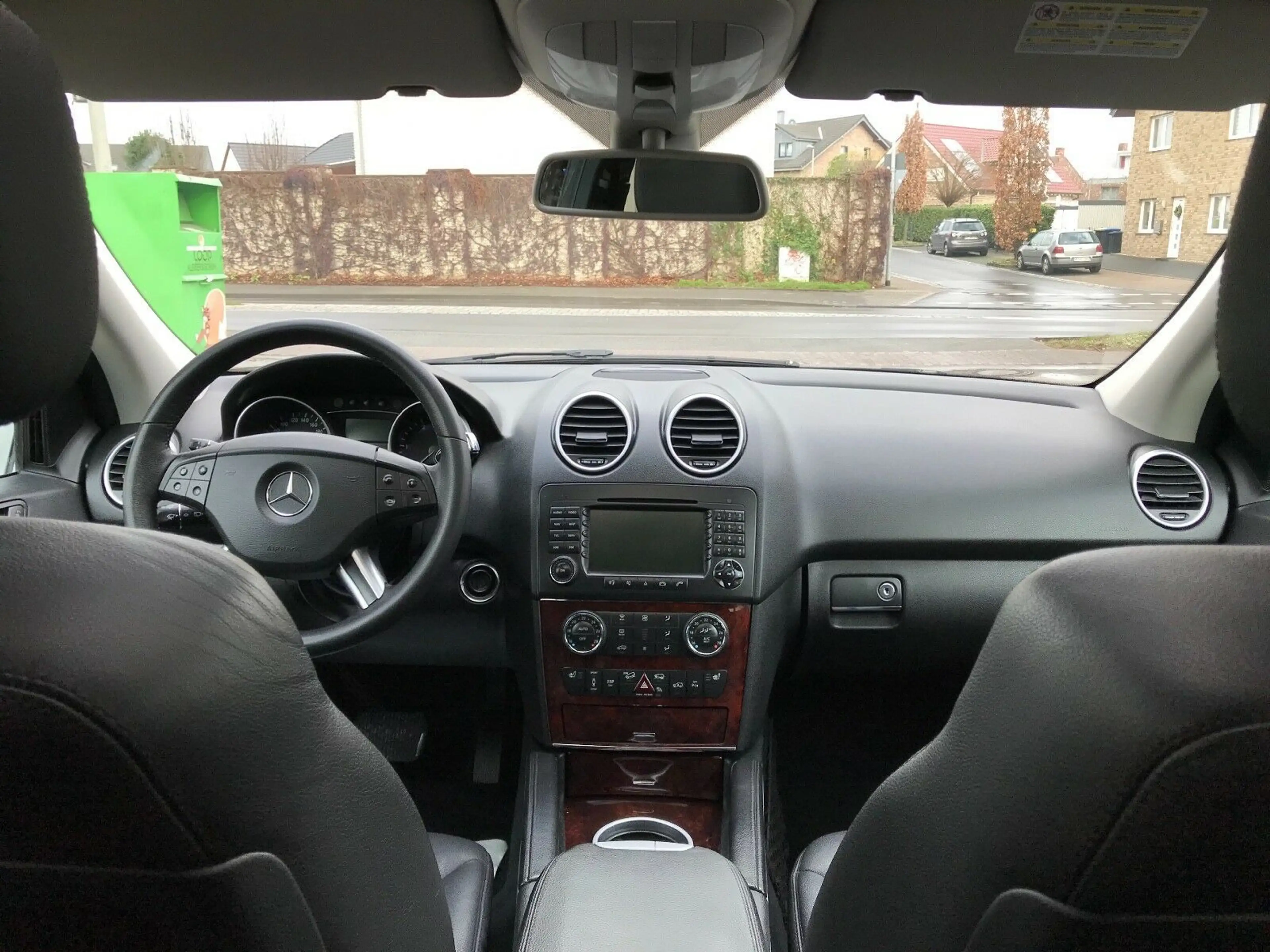 Mercedes-Benz ML 280 CDI 4 MATIC/SCHECKHEFT/NAVI/LEDER/SHZ — photo 7