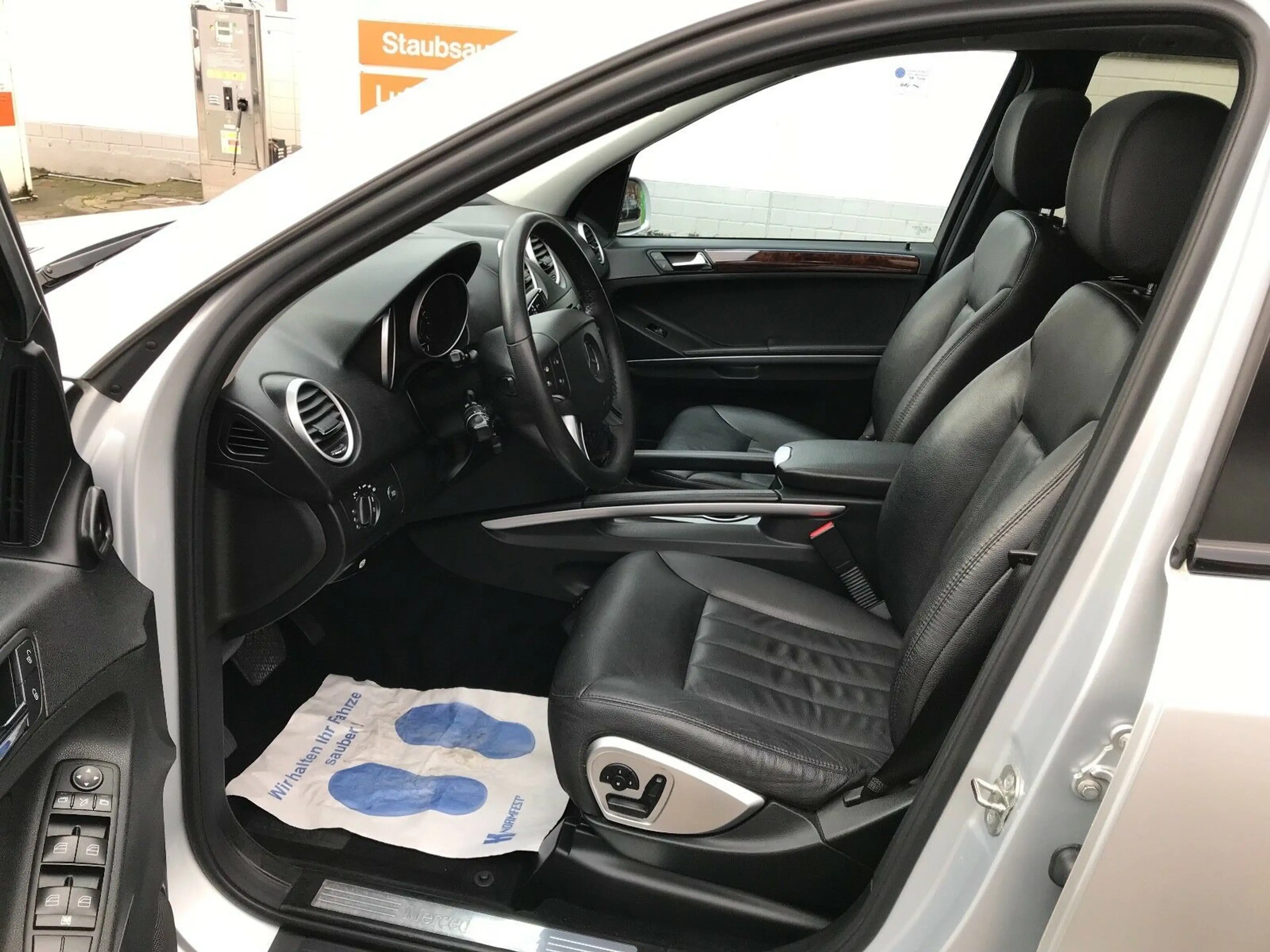 Mercedes-Benz ML 280 CDI 4 MATIC/SCHECKHEFT/NAVI/LEDER/SHZ — photo 8