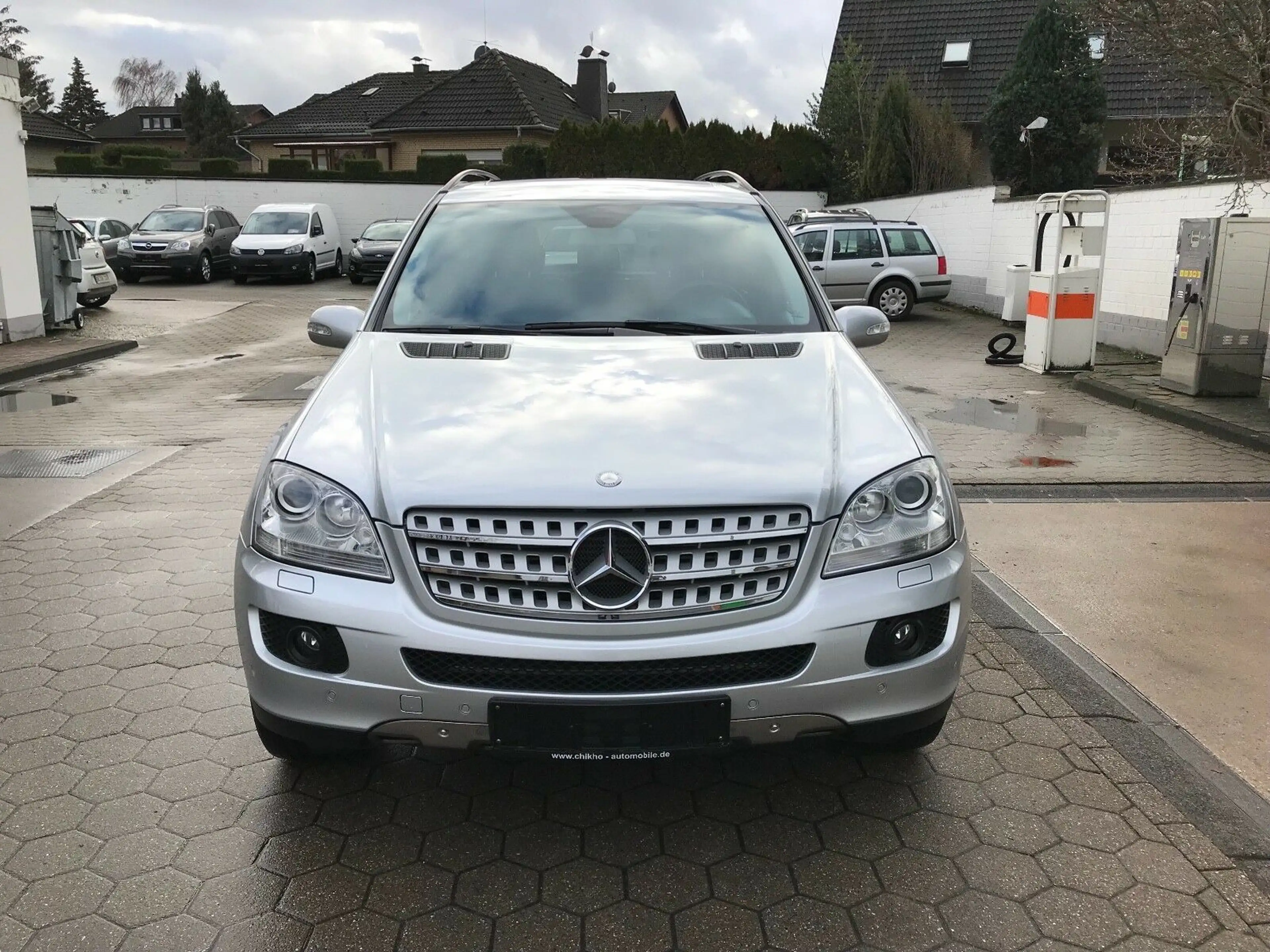Mercedes-Benz ML 280 CDI 4 MATIC/SCHECKHEFT/NAVI/LEDER/SHZ