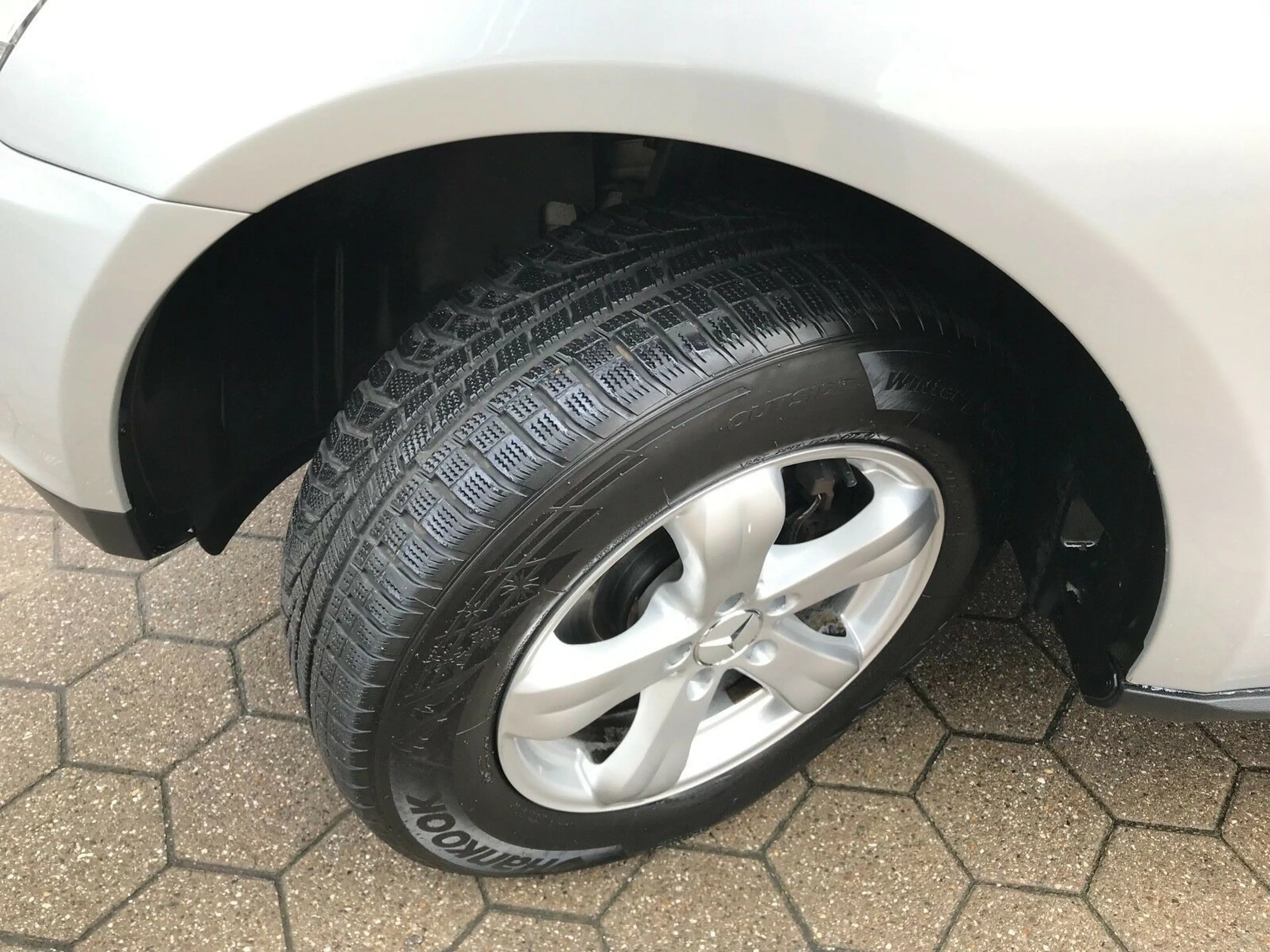 Mercedes-Benz ML 280 CDI 4 MATIC/SCHECKHEFT/NAVI/LEDER/SHZ — photo 13