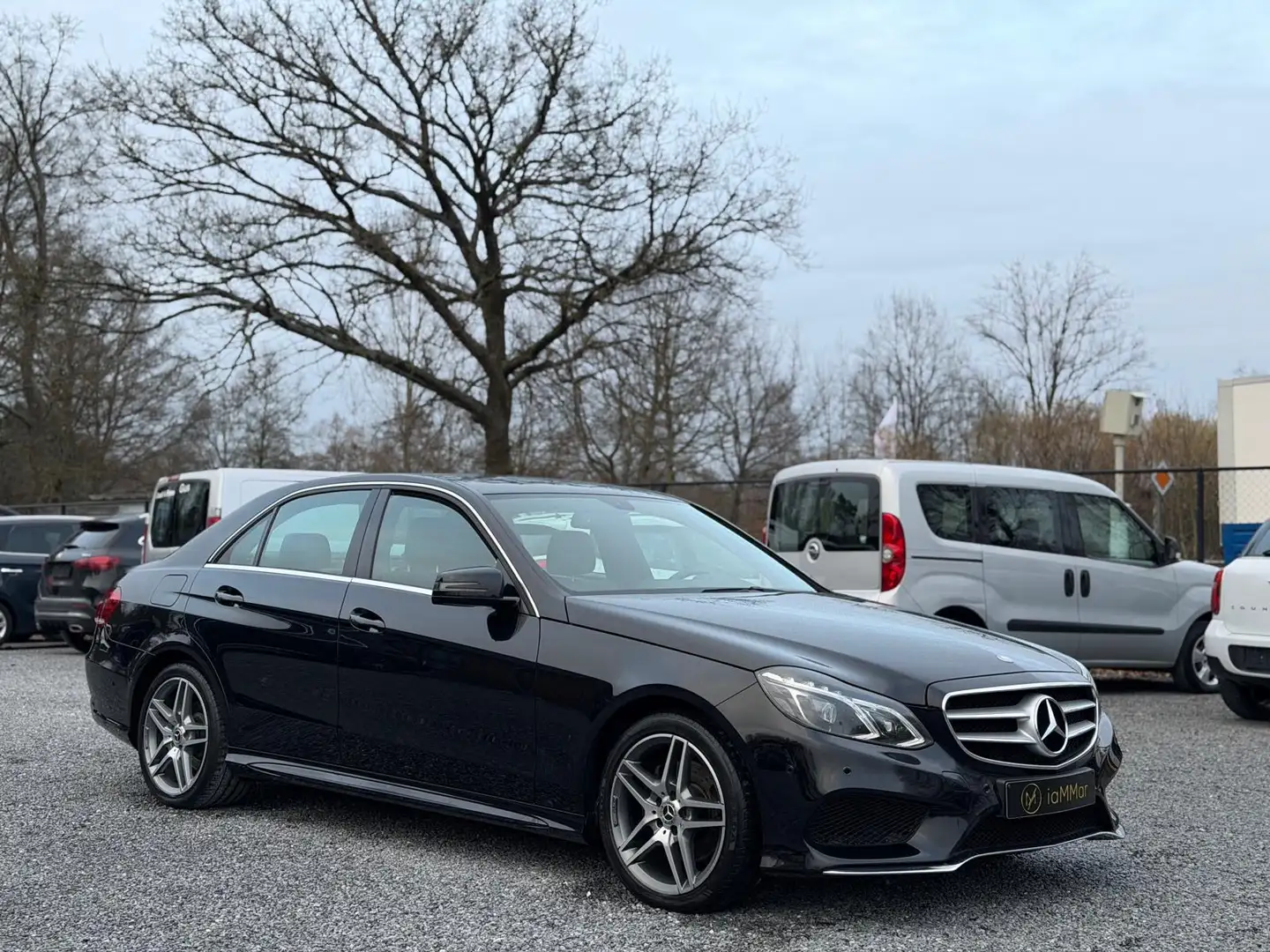 Mercedes-Benz E 250 AMG PACKET Negro - 2