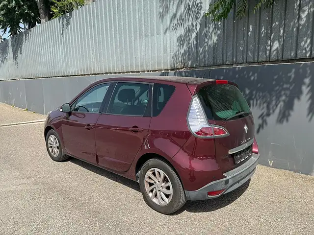 Renault Scenic view 3