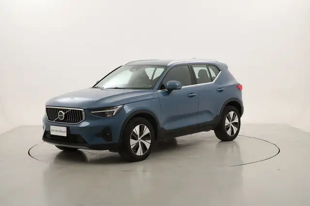 2023 Volvo XC40 in Blue for sale