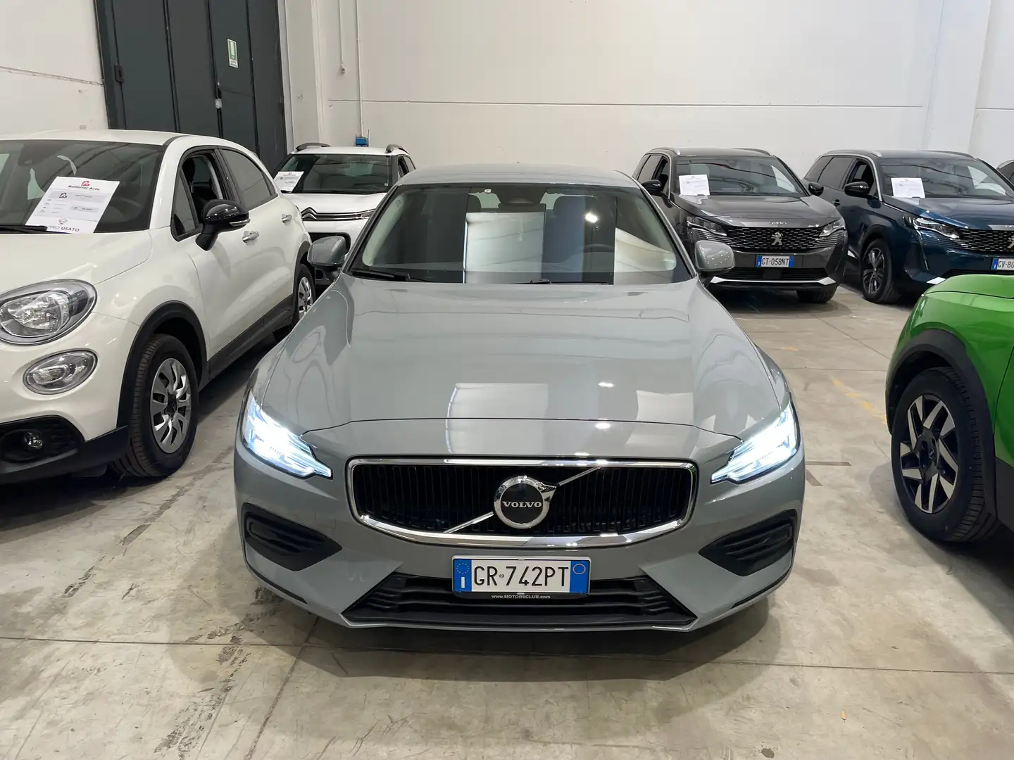 Volvo S60 2.0 hybrid 200cv b4 Core *AUTO* Grigio - 2