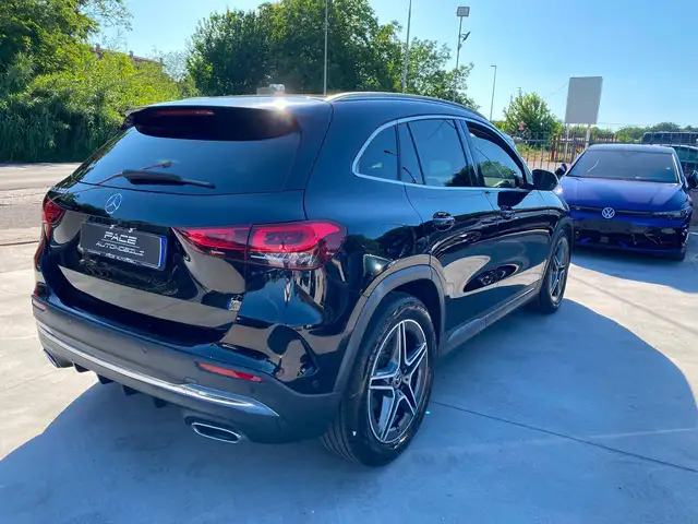 Mercedes-Benz Gla view 14