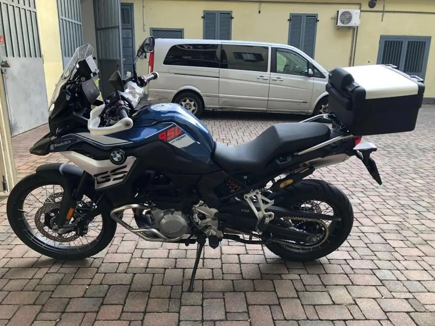 BMW F 850 GS Bleu - 2