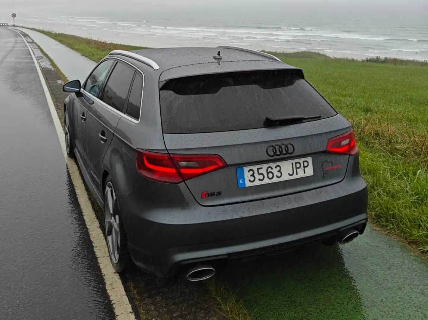 Audi RS3 RS3 Sportback 2.5 TFSI quattro S-Tronic Gris - 2