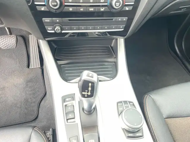 BMW X4 view 16