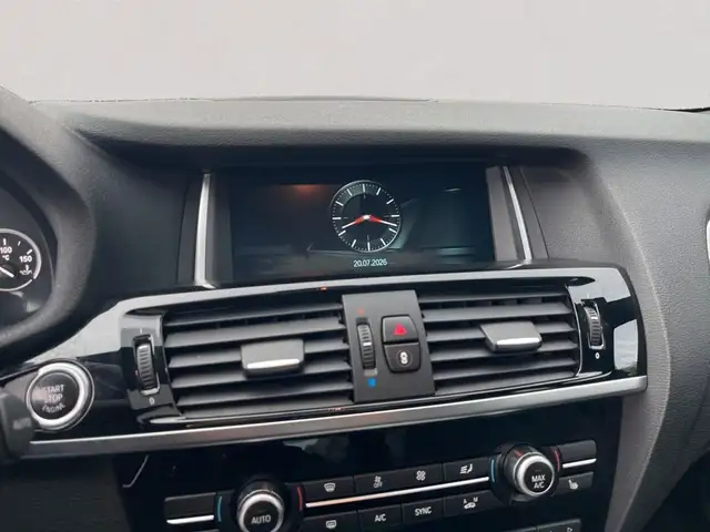BMW X4 view 15