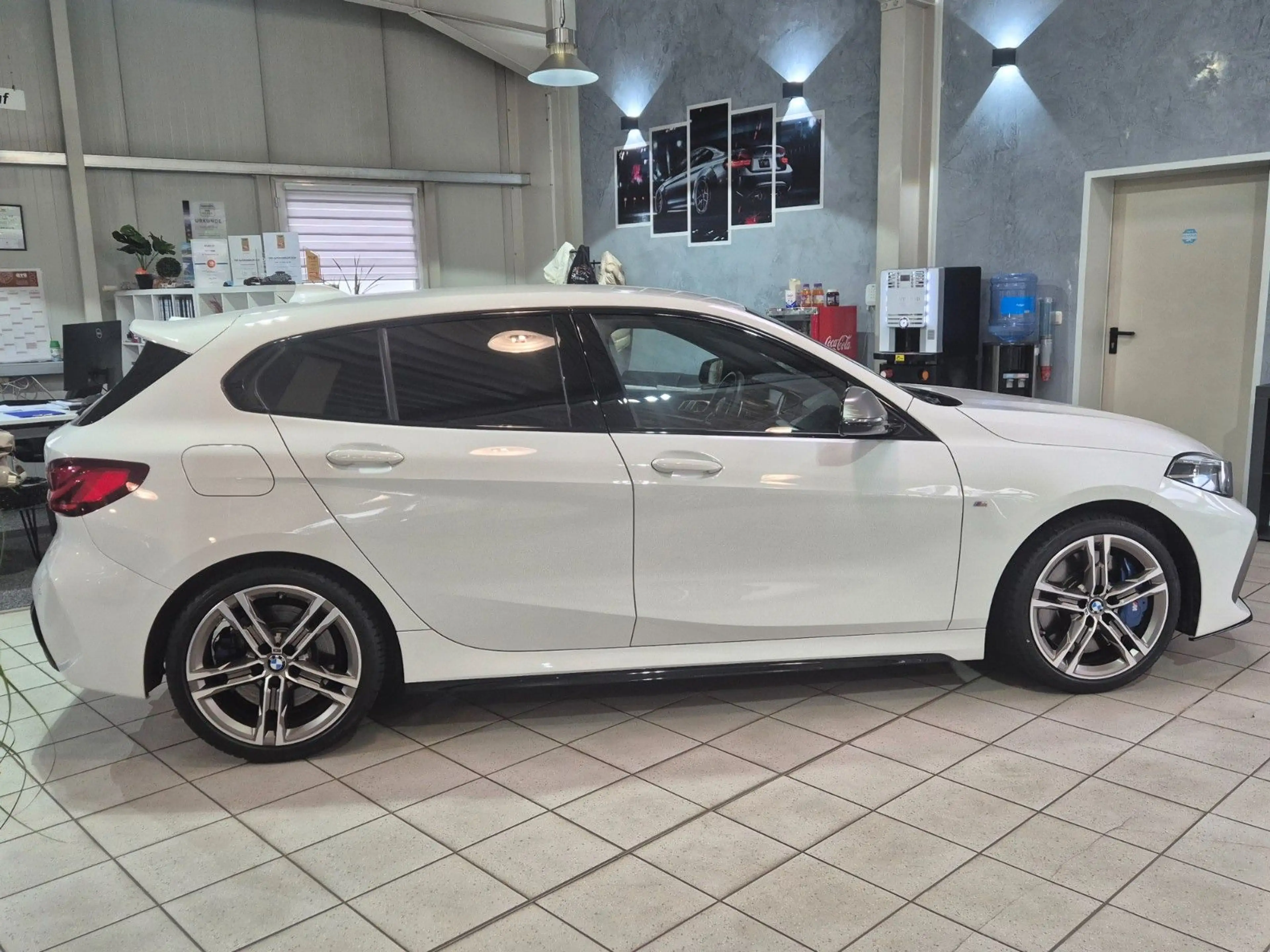 BMW 135 i xDrive M Sport Edition Colorvision/Gar./ — photo 3