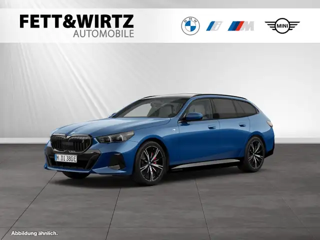 BMW i5 eDrive40 Touring M Sport Pro|AHK|Pano|B&W