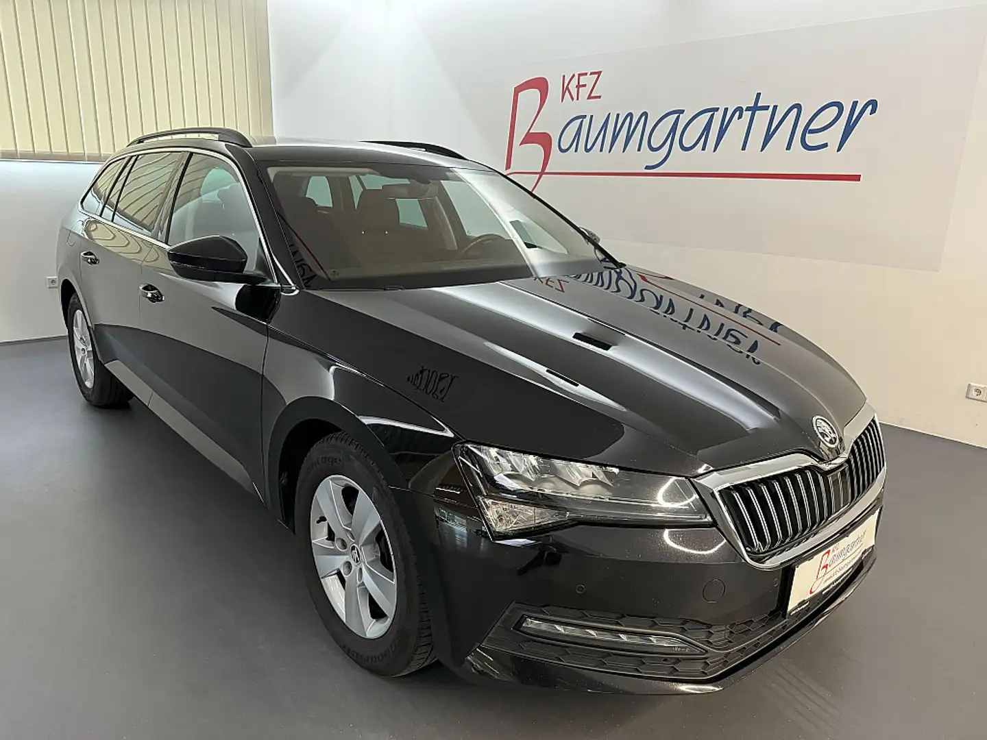 Skoda Superb Kombi 1,6TDI DSG *LED*NAVI*Sitzheizung*Getönte ... Noir - 1