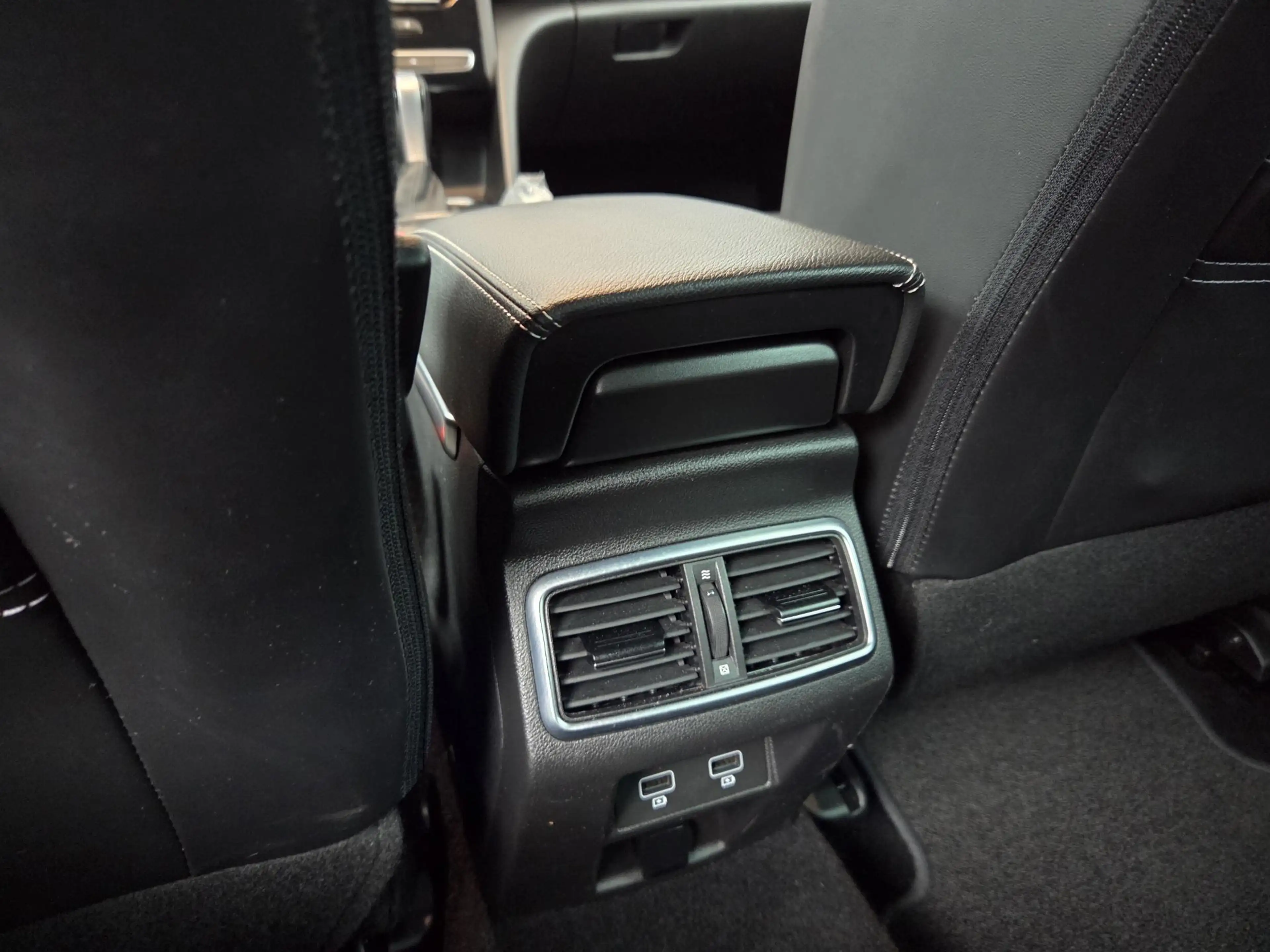 Renault Megane Estate 1.3 TCe 140 EDC Intens | Automaat | Trekhaa — photo 12