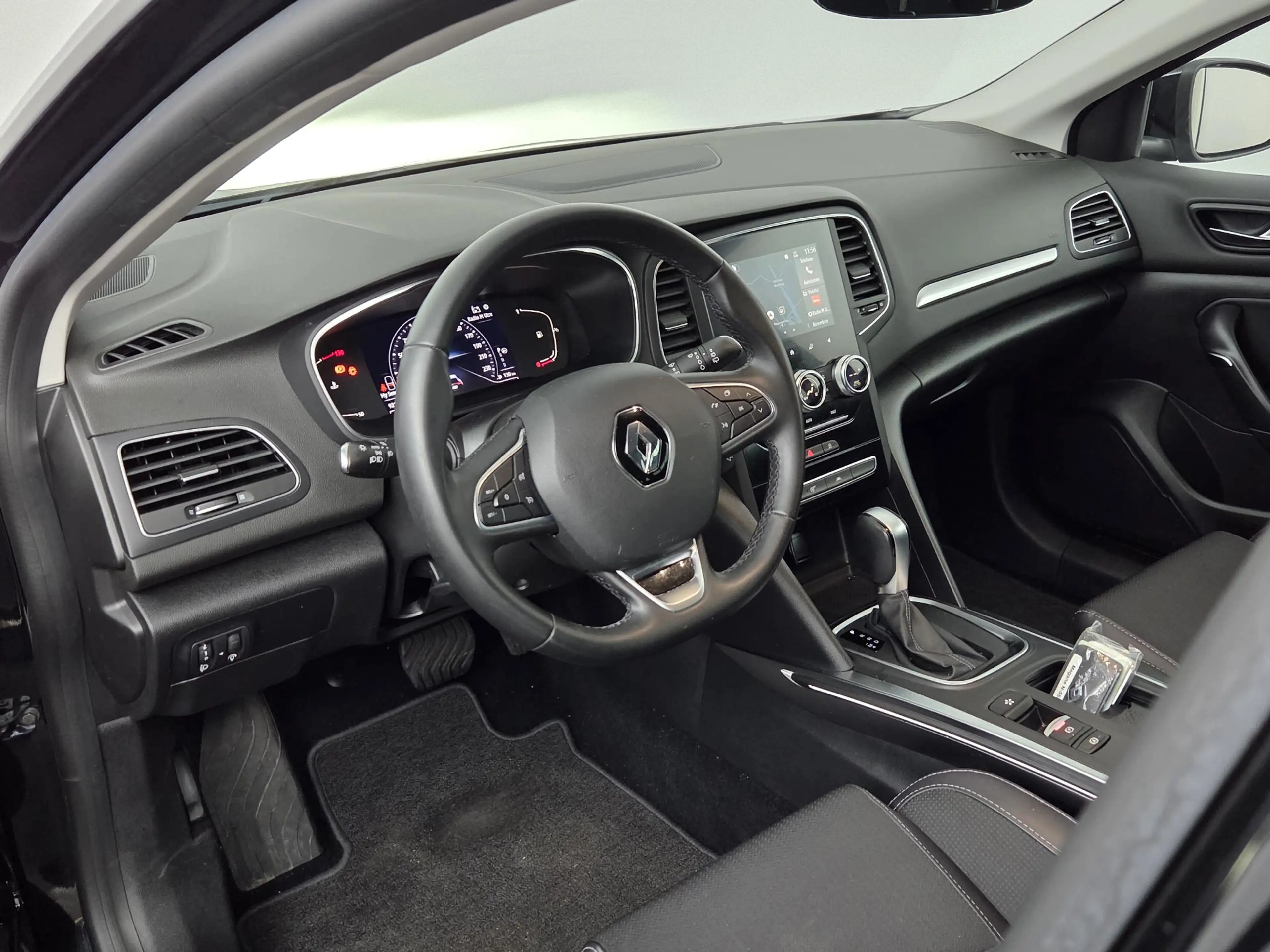 Renault Megane Estate 1.3 TCe 140 EDC Intens | Automaat | Trekhaa — photo 13