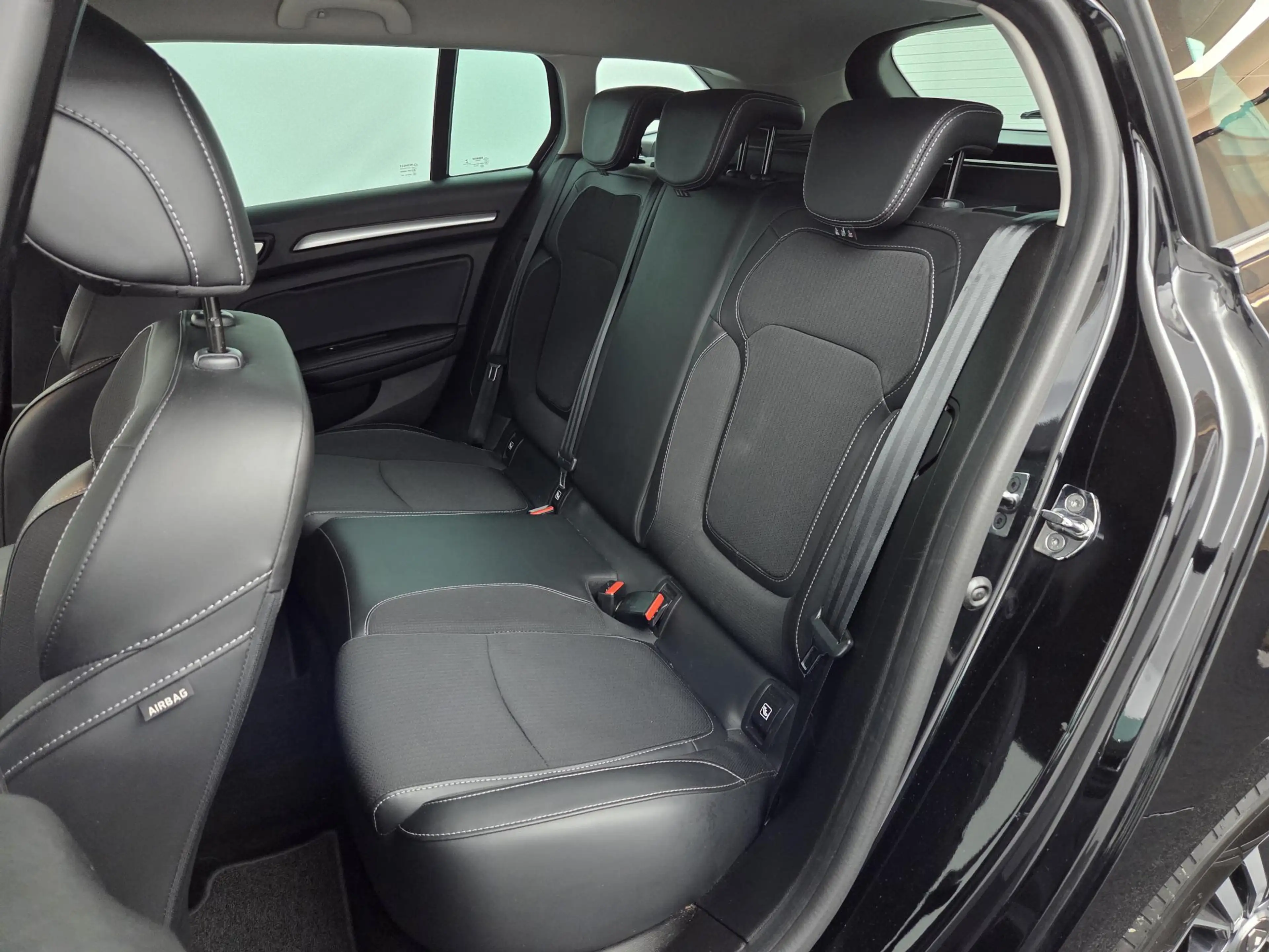 Renault Megane Estate 1.3 TCe 140 EDC Intens | Automaat | Trekhaa — photo 10