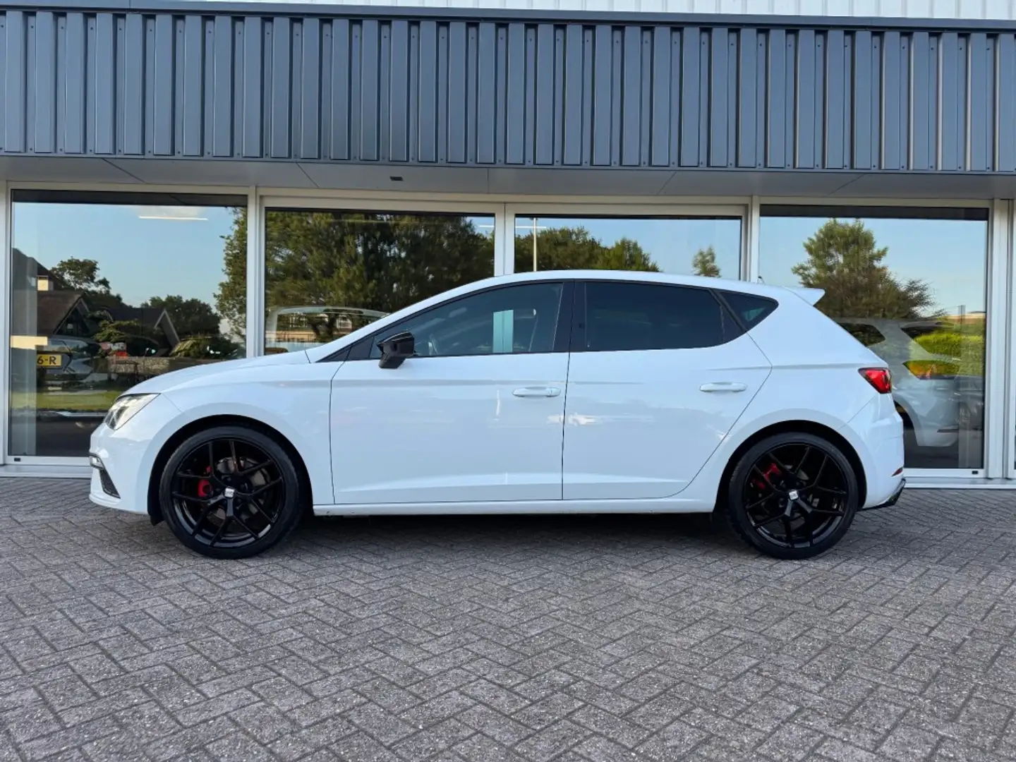 SEAT Leon 1.4 TSI FR Wit - 2
