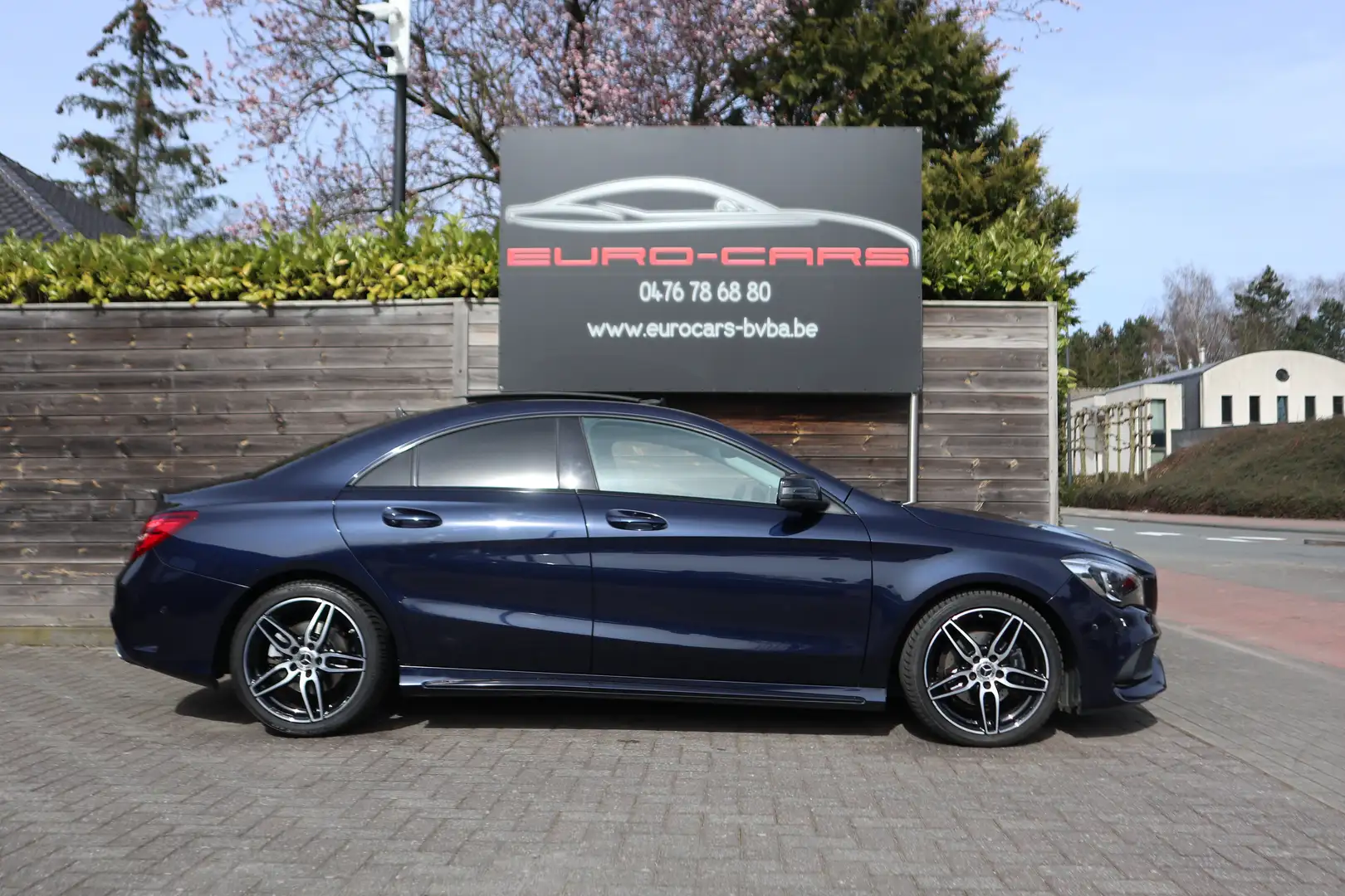 Mercedes-Benz CLA 180 d Aut./1 st eig /AMG/Night/Camera/Panodak/Gps/ Azul - 2