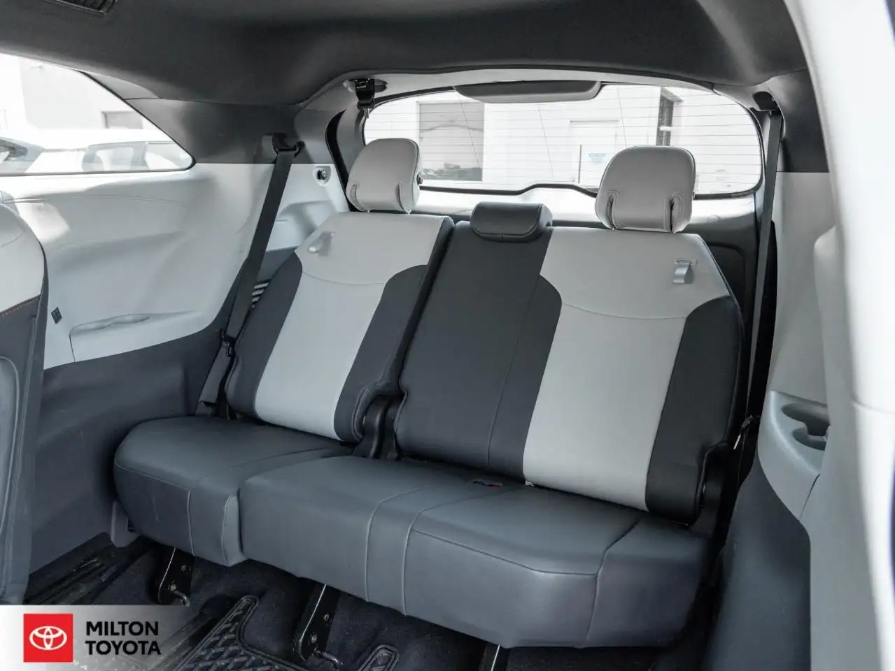 Toyota Sienna fotografie Toyota Sienna