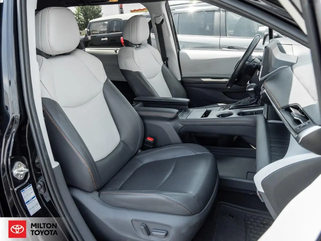 Toyota Sienna fotografie Toyota Sienna