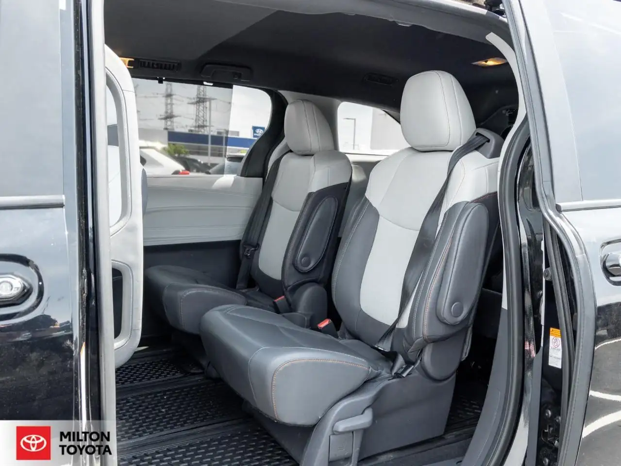 Toyota Sienna fotografie Toyota Sienna