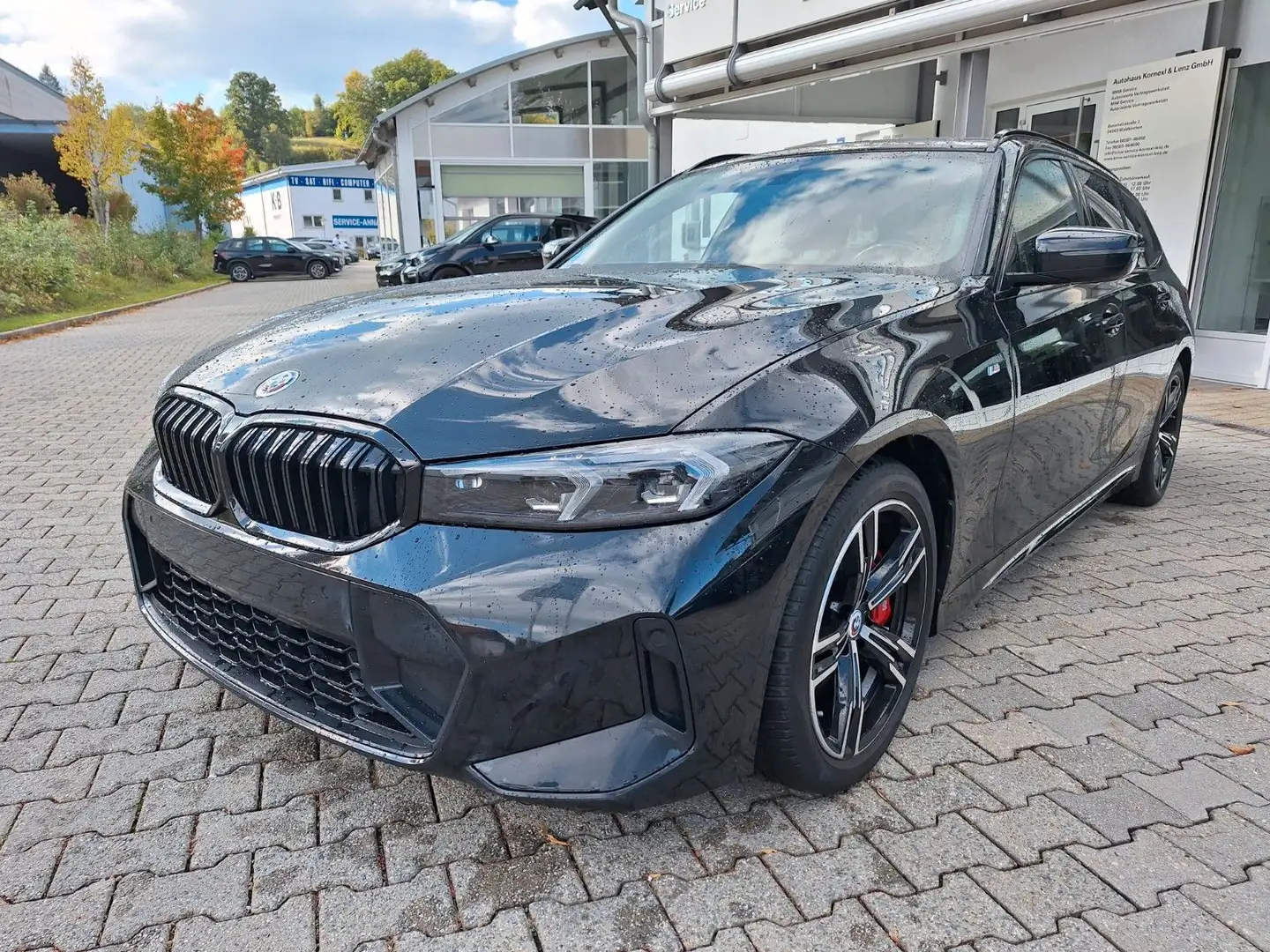 BMW 320 d Tou. M Sport Pro HUD AHK Panorama Hifi LCI Schwarz - 1