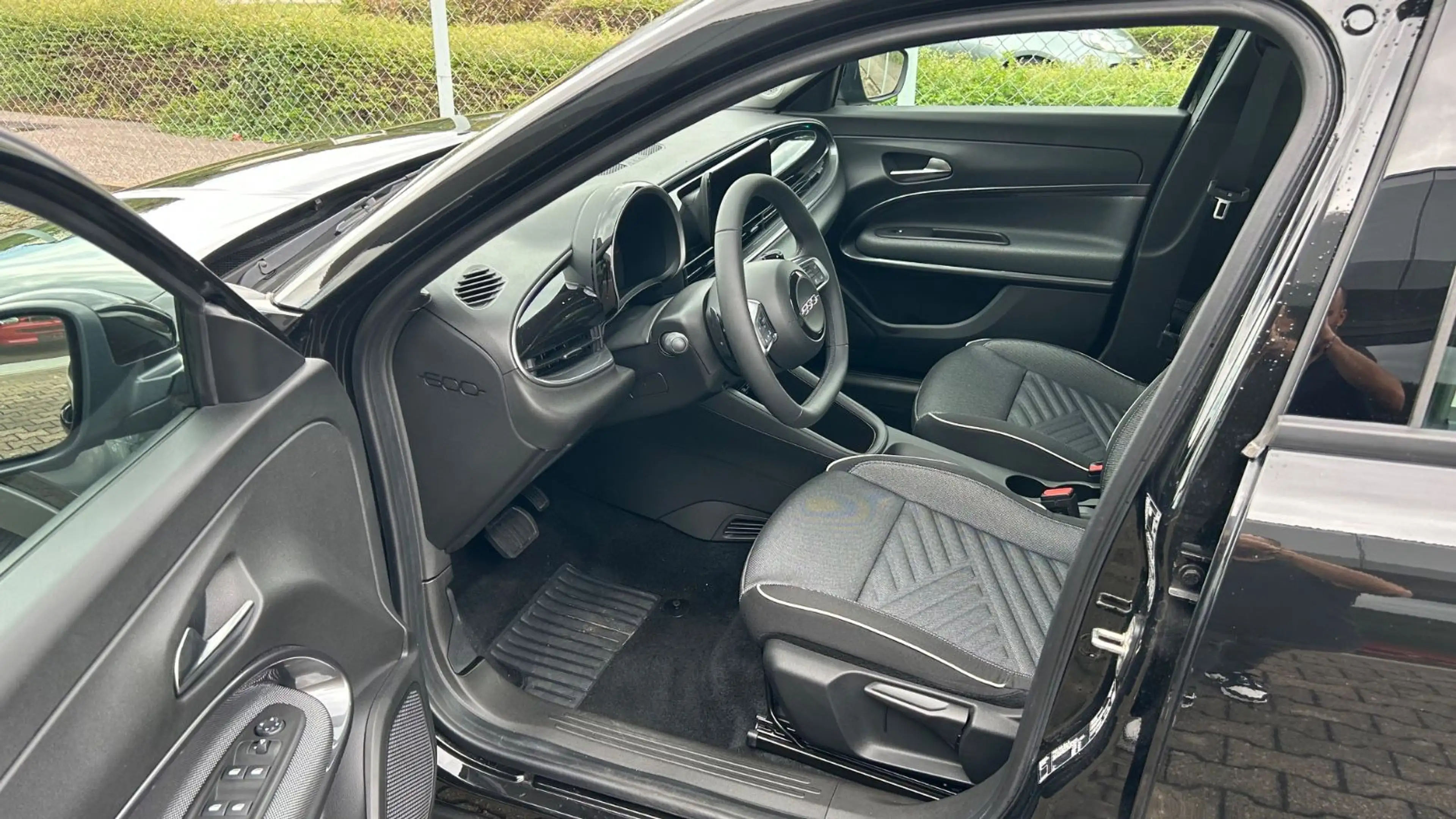 Fiat 600 1.2 Hybrid Autom. |PDC |KAMERA |SHZ — photo 8