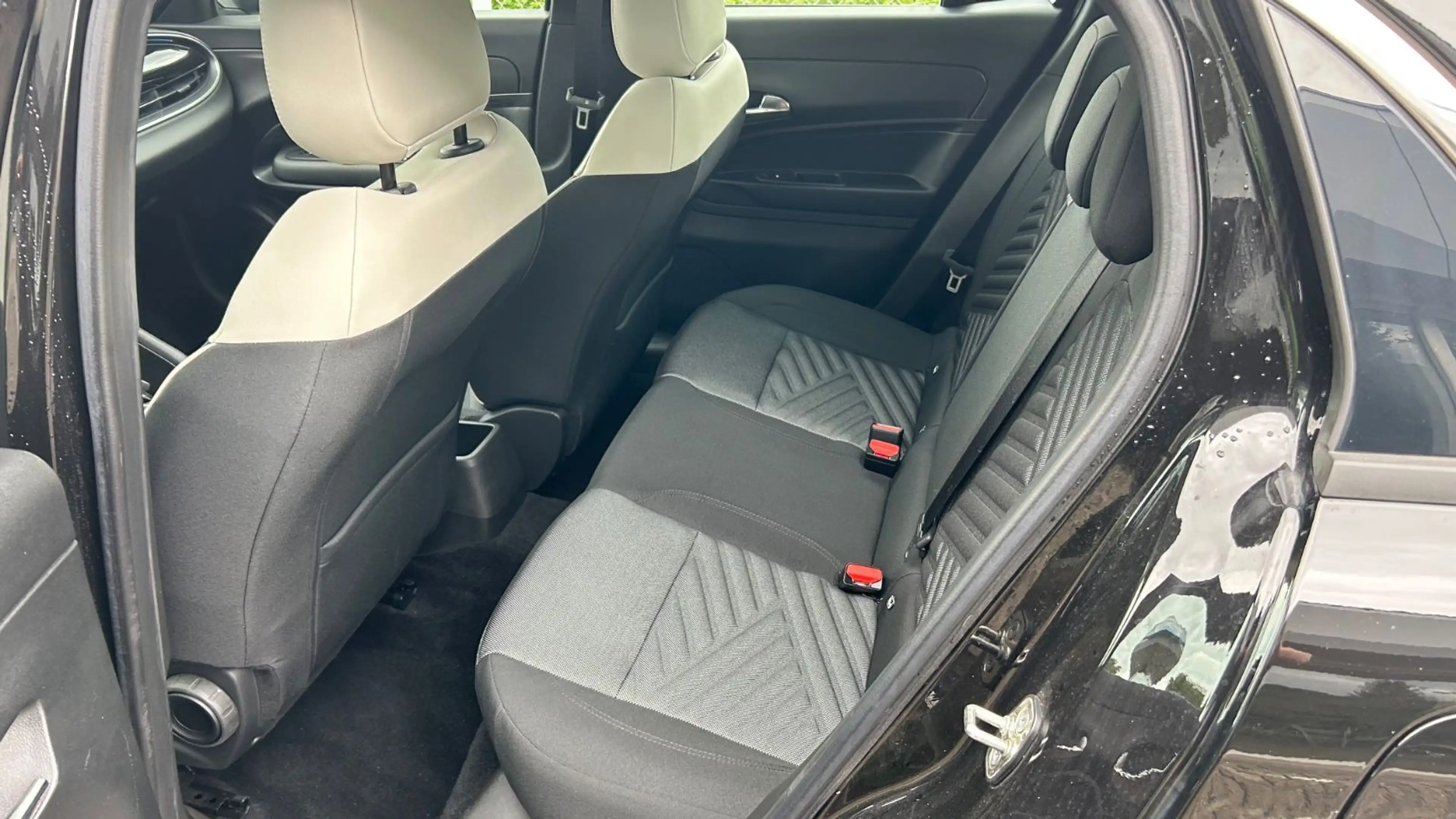 Fiat 600 1.2 Hybrid Autom. |PDC |KAMERA |SHZ — photo 9