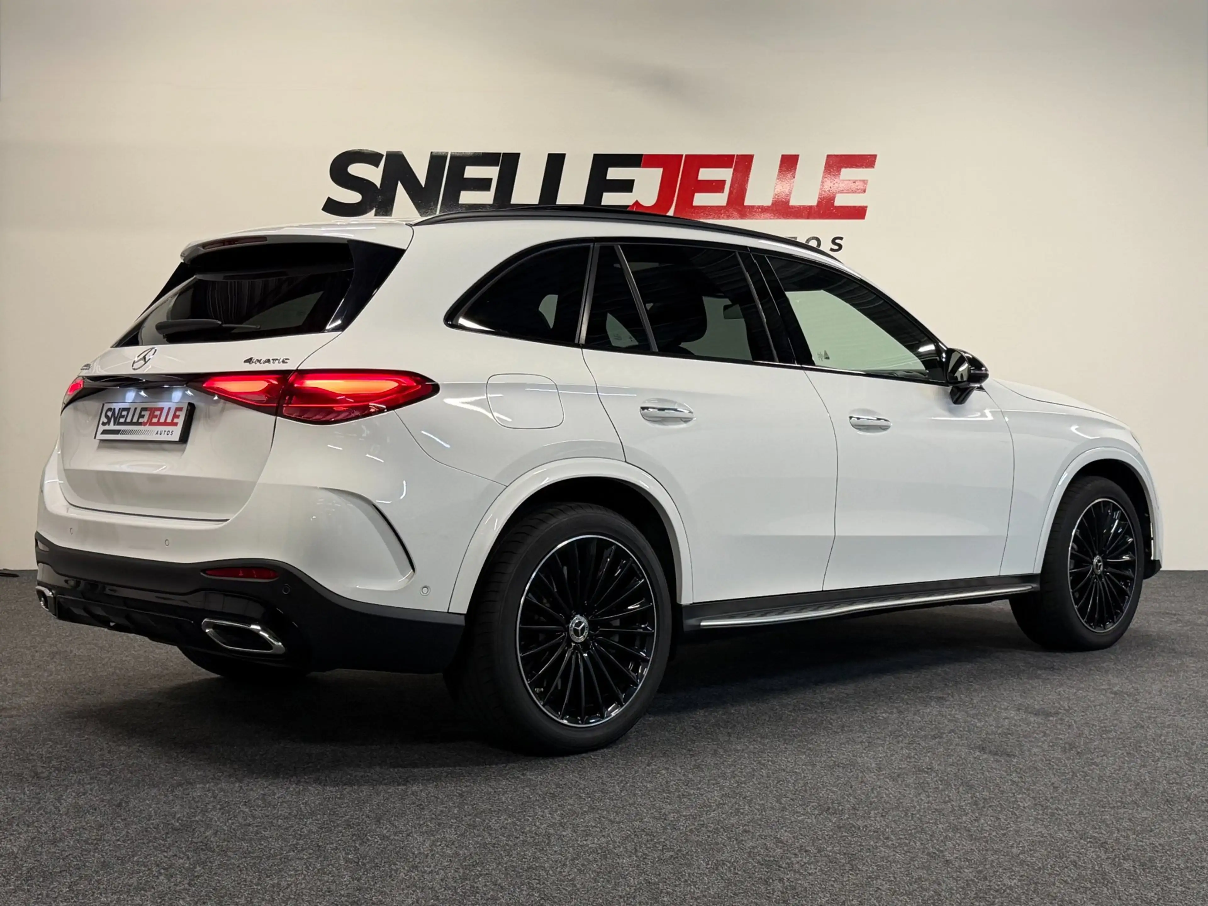 Mercedes-Benz GLC 400 400e 4MATIC AMG Line|PANO|MOEMORY|ACHTERAS BESTURI — photo 3