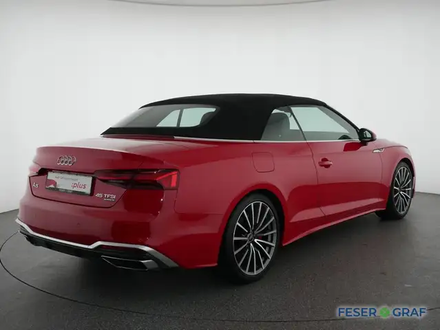 Audi A5 view 4