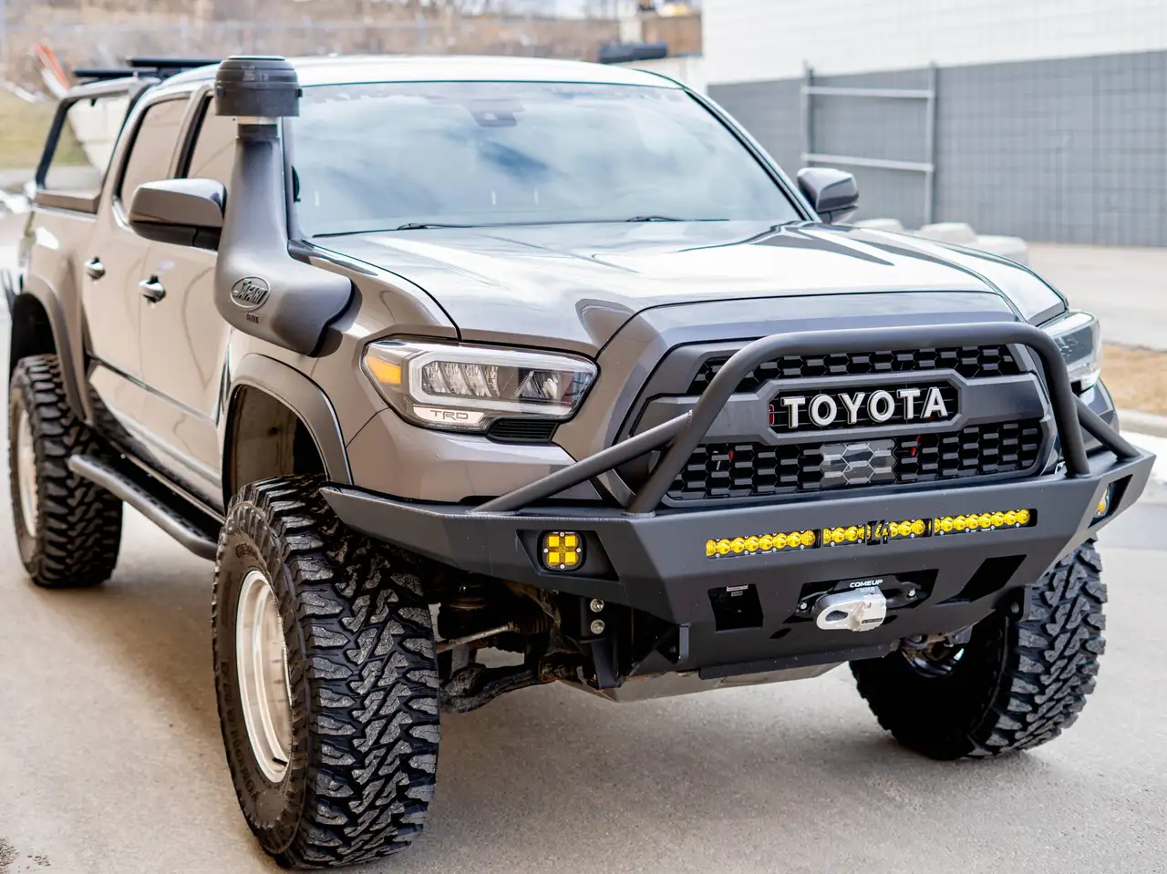 Toyota Tacoma снимка Toyota Tacoma