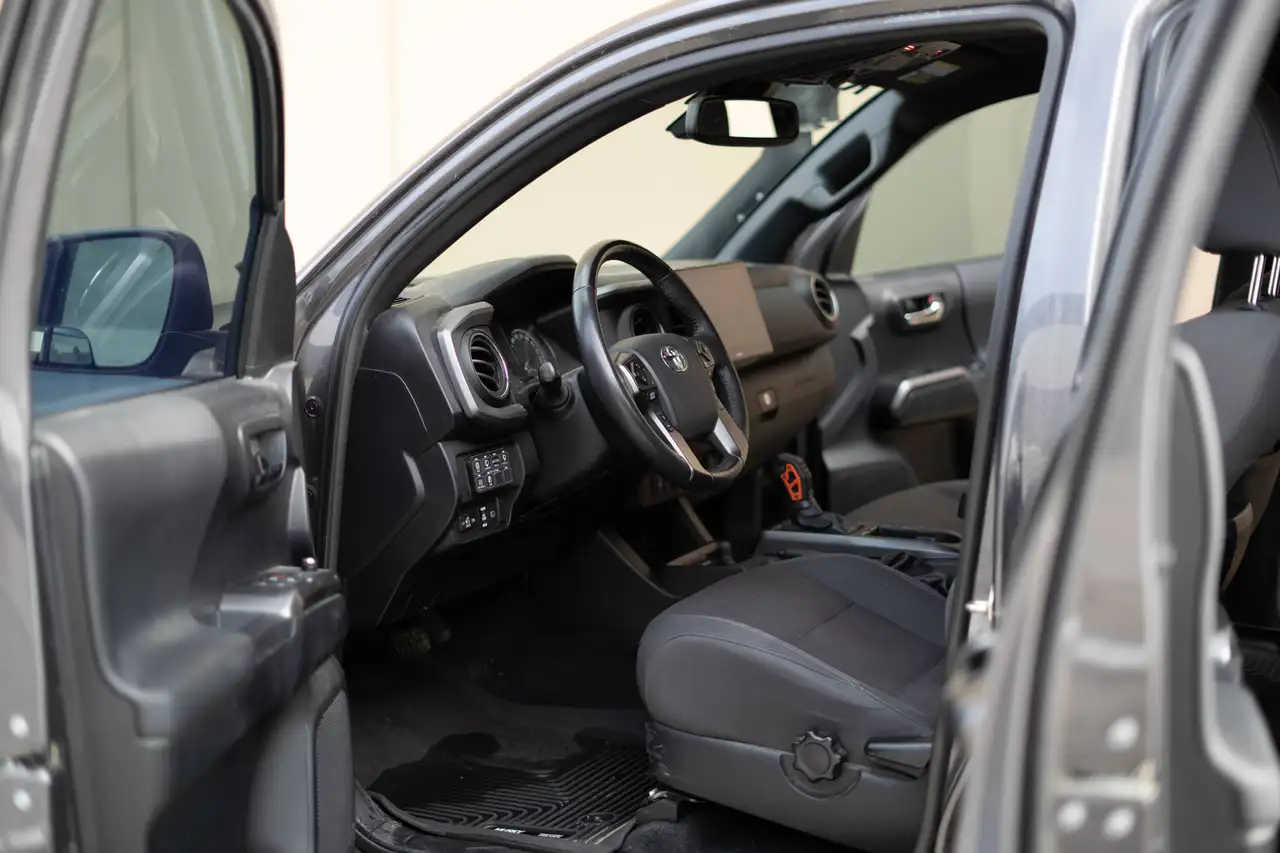 Toyota Tacoma снимка Toyota Tacoma