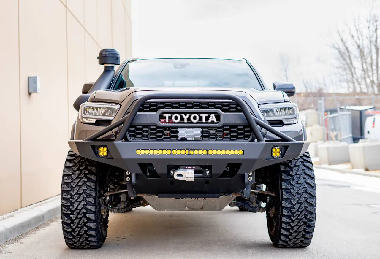 Toyota Tacoma снимка Toyota Tacoma