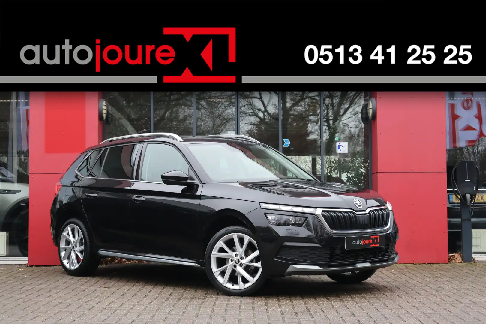 Skoda Kamiq 1.5 TSI 150 PK ACT Business Edition | Virtual Cock Zwart - 1