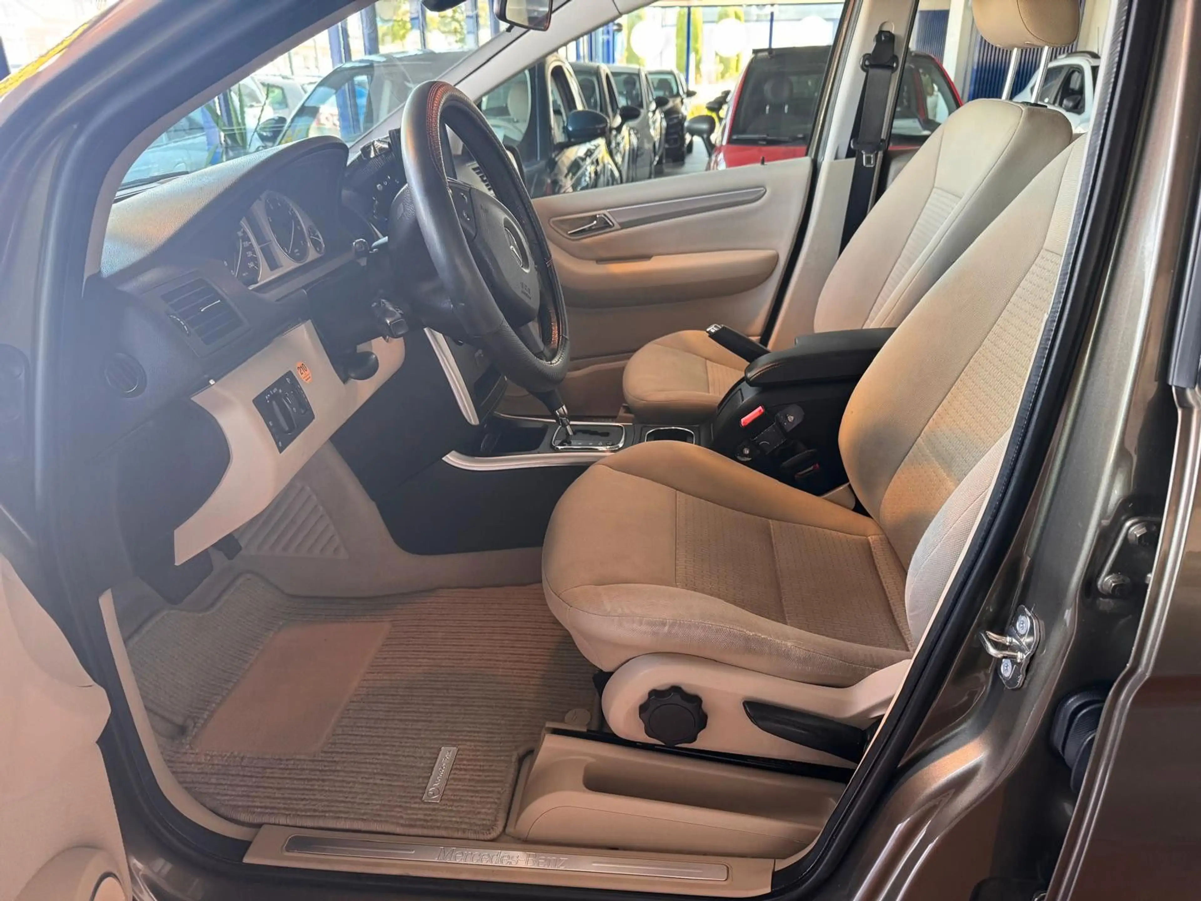 Mercedes-Benz B 200 Turbo - Automatik - 47 Tkm — photo 13