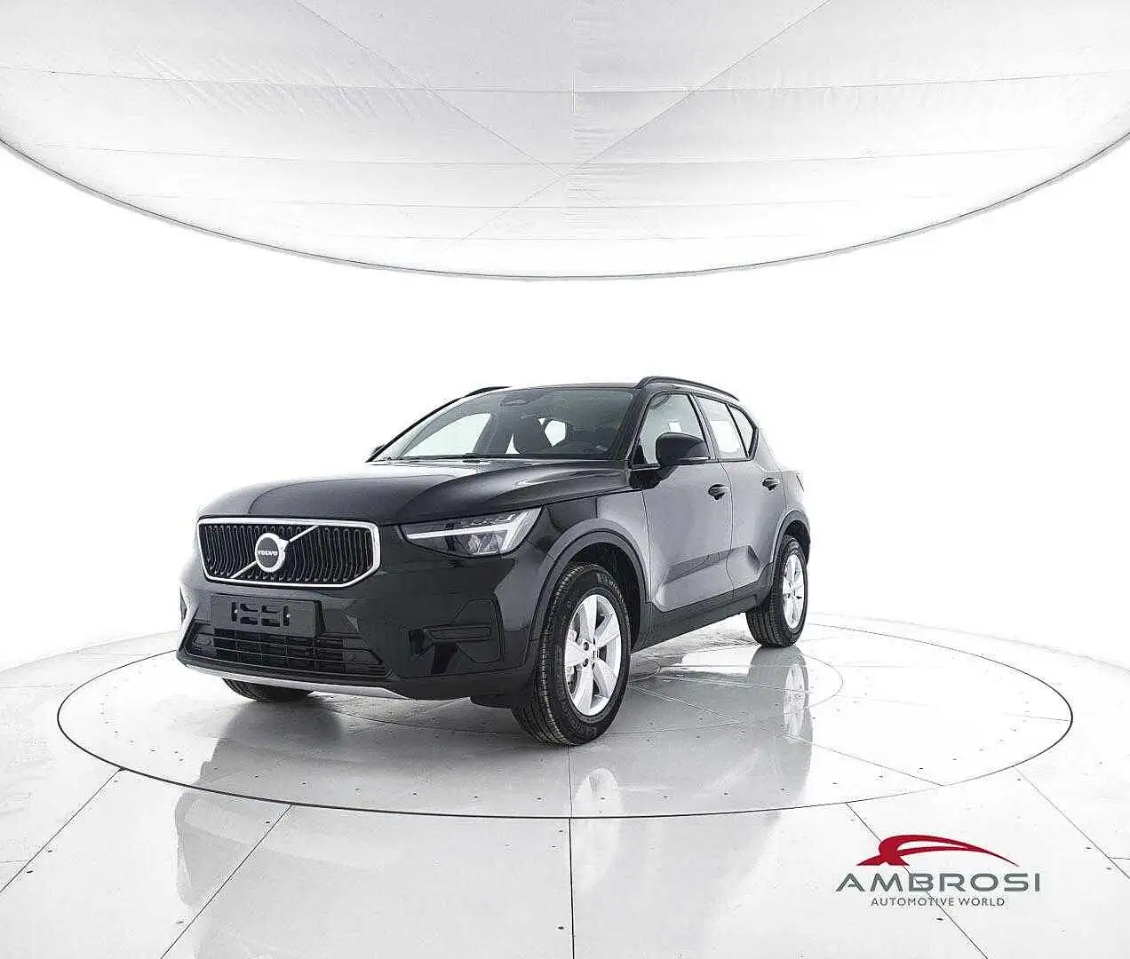Volvo XC40 B3 Mild hybrid Benzina Essential Nero - 1