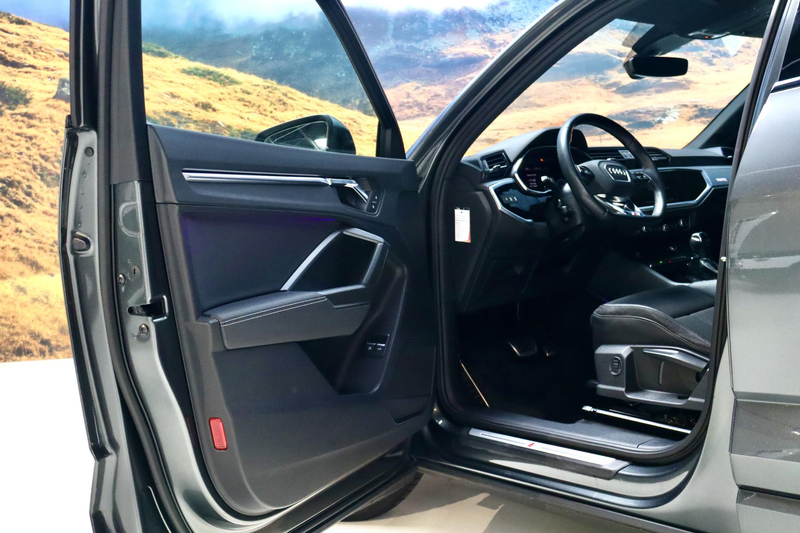 Audi Q3 Sportback 45 TFSI e S Line Ed|CAM|ACC|SFEER — photo 6