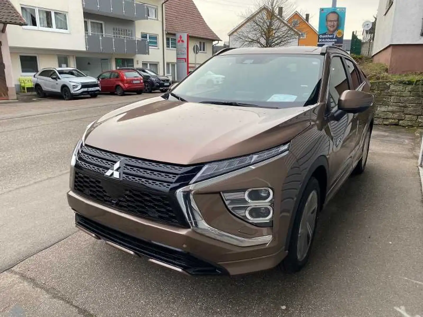 Mitsubishi Eclipse Cross PHEV Select 2.4 4WD AHK STANDHEIZ. Braun - 1