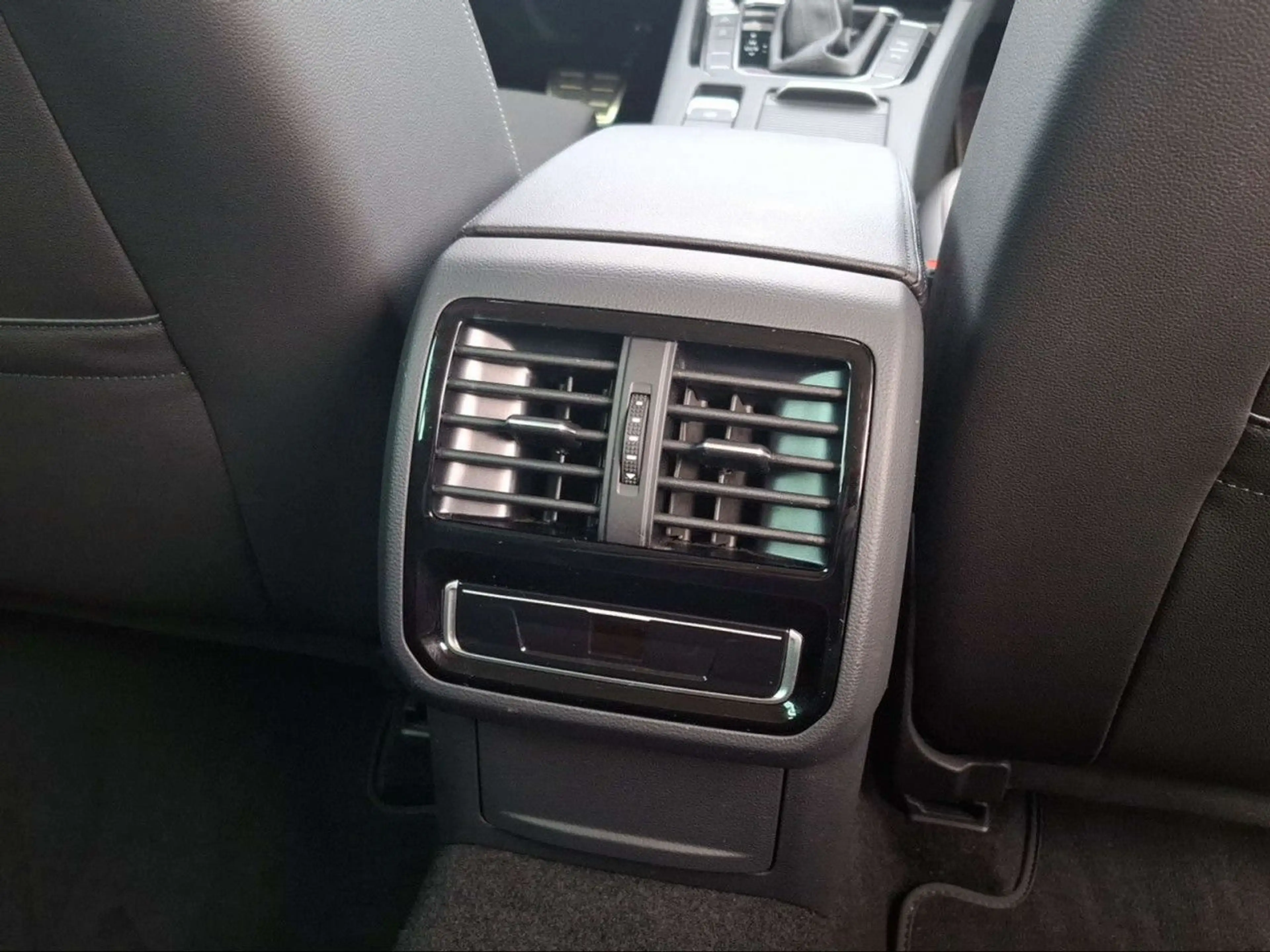 Volkswagen Passat Alltrack PASSAT VARIANT ALLTRACK 2.0 TDI 4MOTION AZV+CAM — photo 13