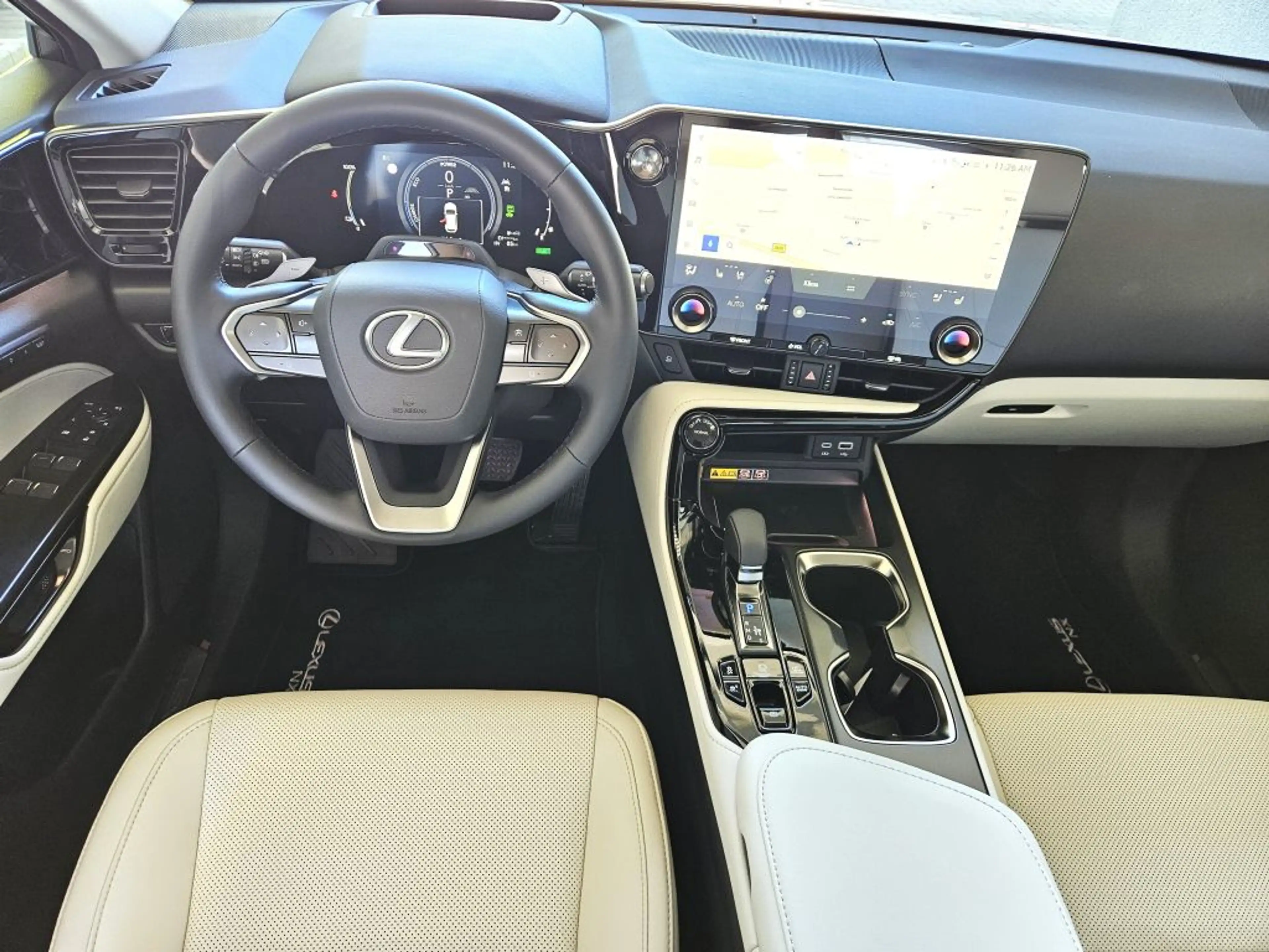 Lexus NX 450h+ E-FOUR Executive — photo 8