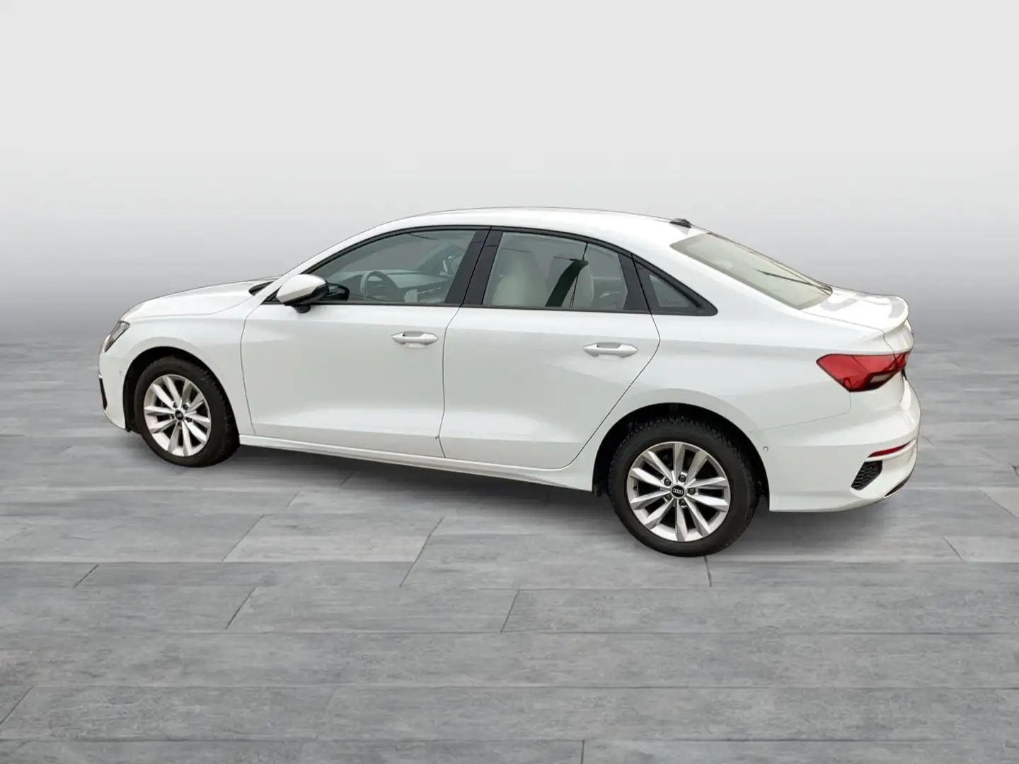 Audi A3 Limousine 30 TFSI Weiß - 2