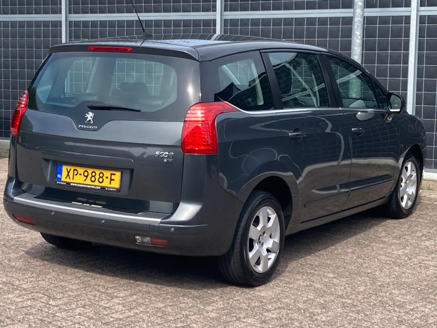 Peugeot 5008 1.6 e-HDi Style Automaat 7prs.-Leder Grigio - 2