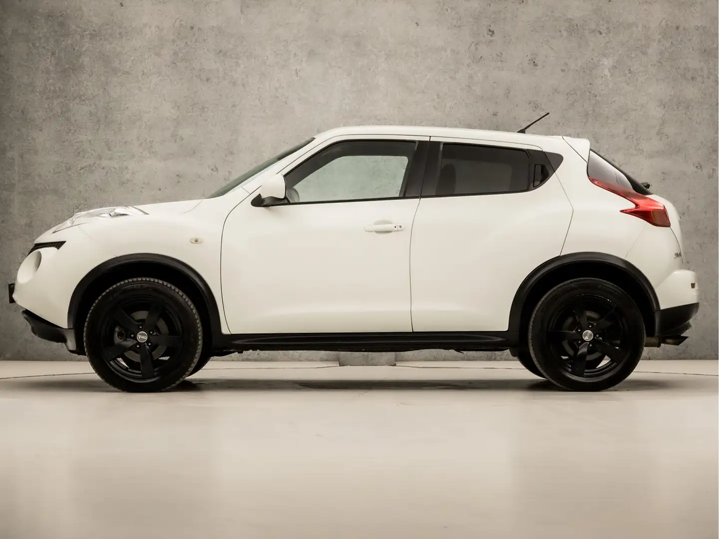 Nissan Juke 1.6 DIG-T Tekna Sport 191Pk (NAVIGATIE, CLIMATE, G Wit - 2