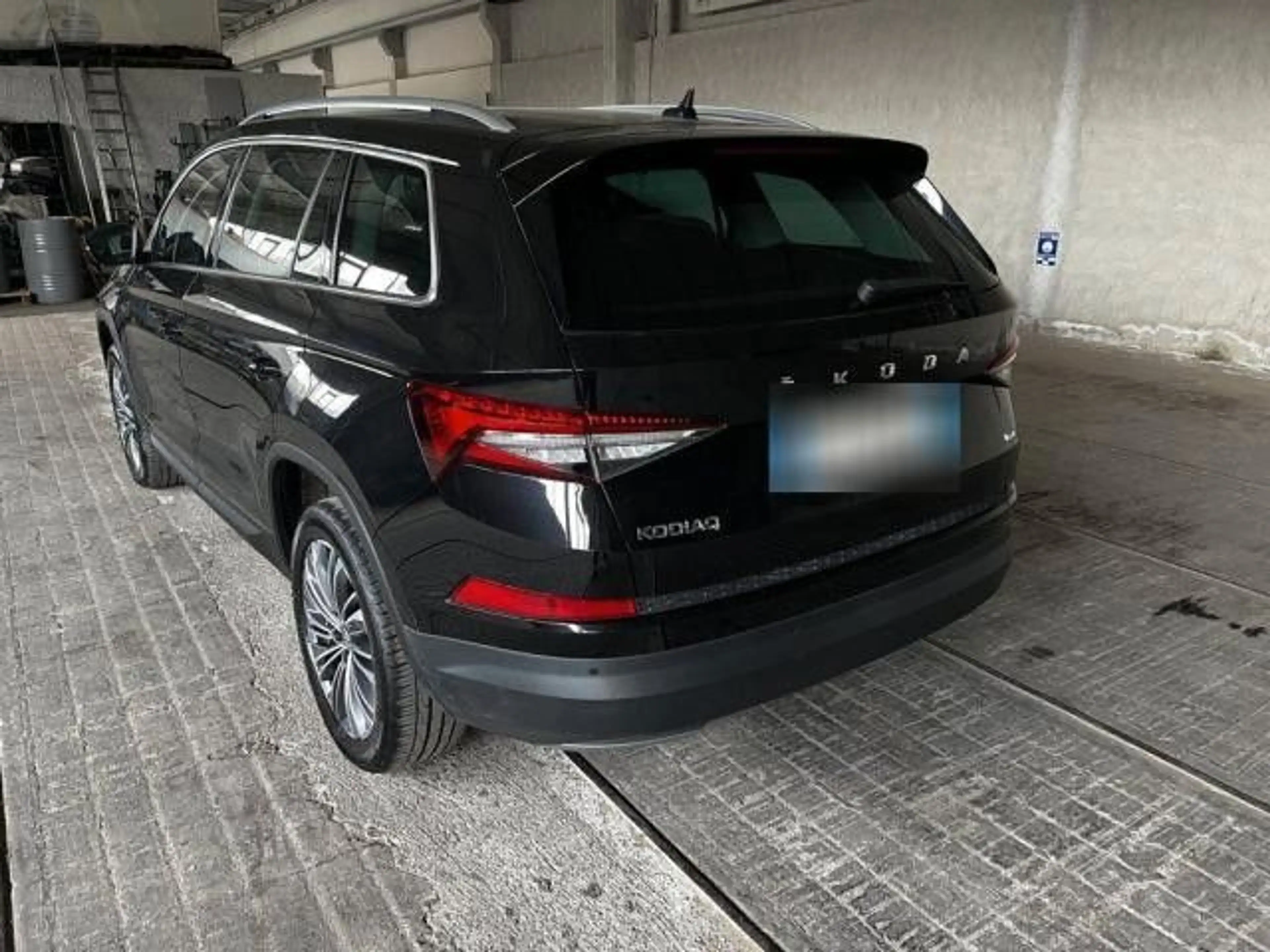 Skoda Kodiaq Style 4x4 2.0TDI Matrix Leder Navi SHZ — photo 3