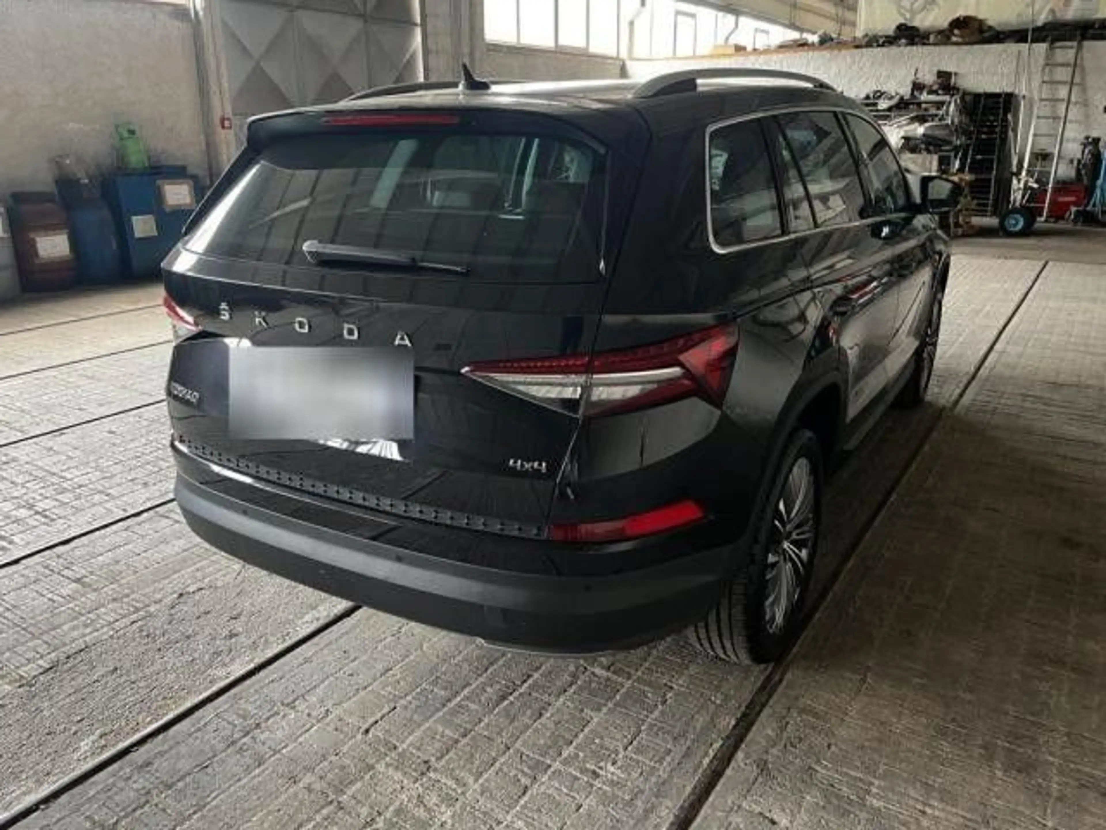 Skoda Kodiaq Style 4x4 2.0TDI Matrix Leder Navi SHZ — photo 4