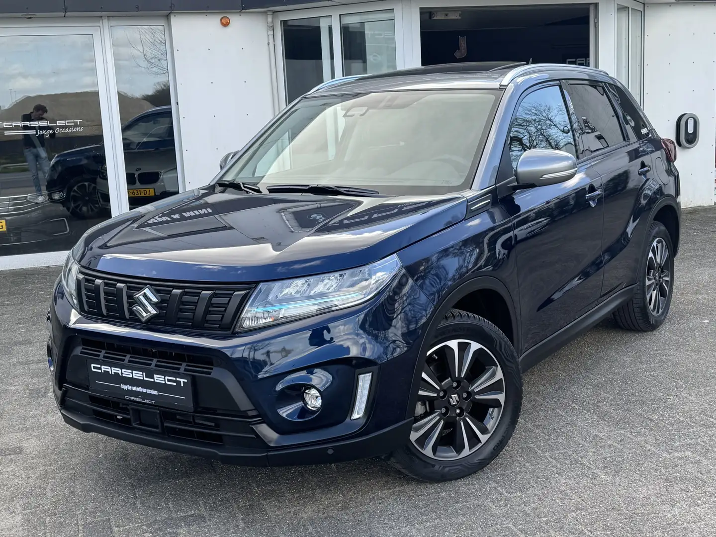 Suzuki Vitara 1.5 Hybrid, AllGrip, 4x4, Standkachel, Panoramadak Blauw - 1
