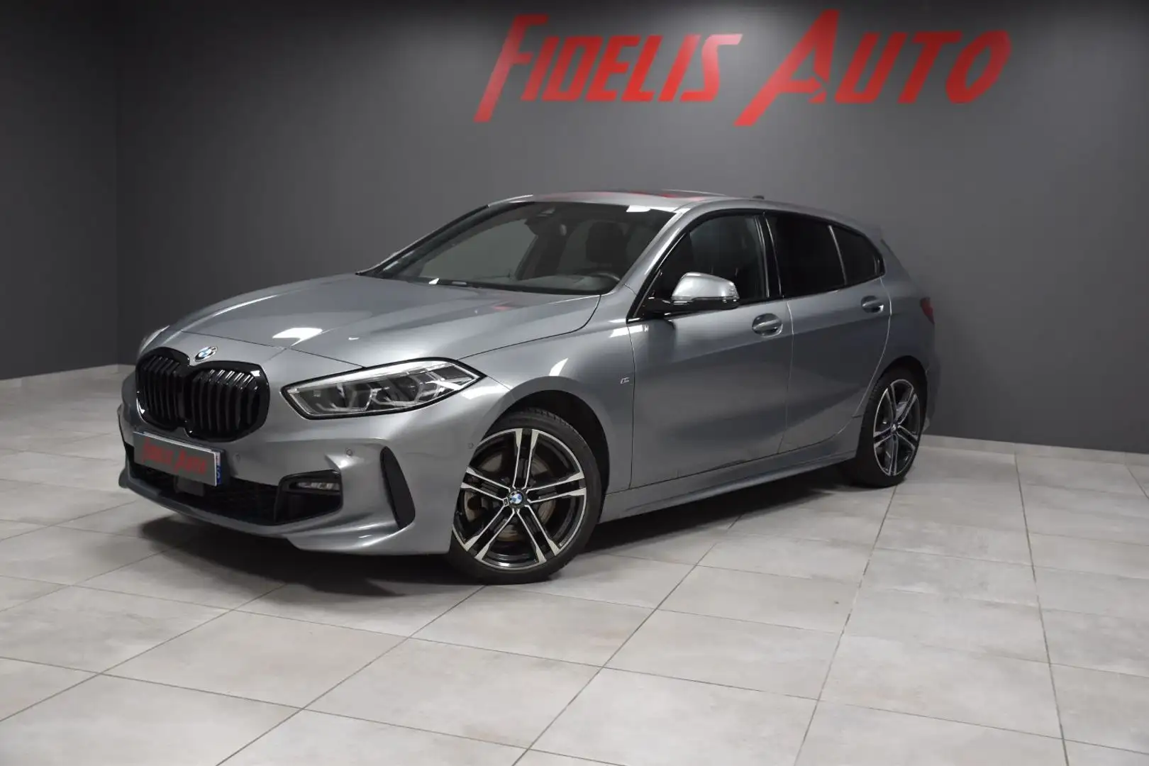 BMW 120 120i 178 ch DKG7 M Sport toit ouvrant Gris - 2