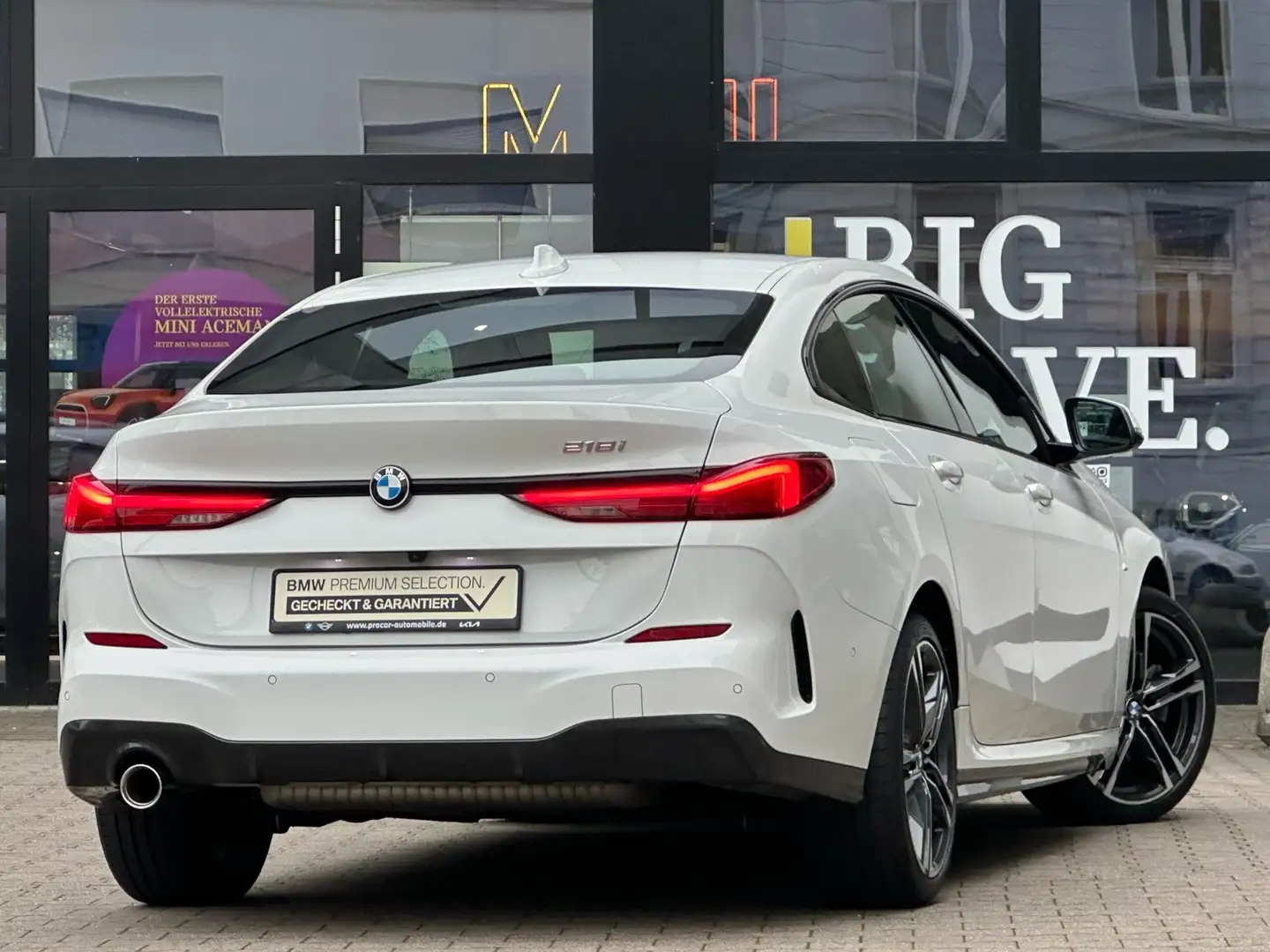 BMW 218 i Gran Coupé M Sport LED Navi Aut. PA RFK Weiß - 2