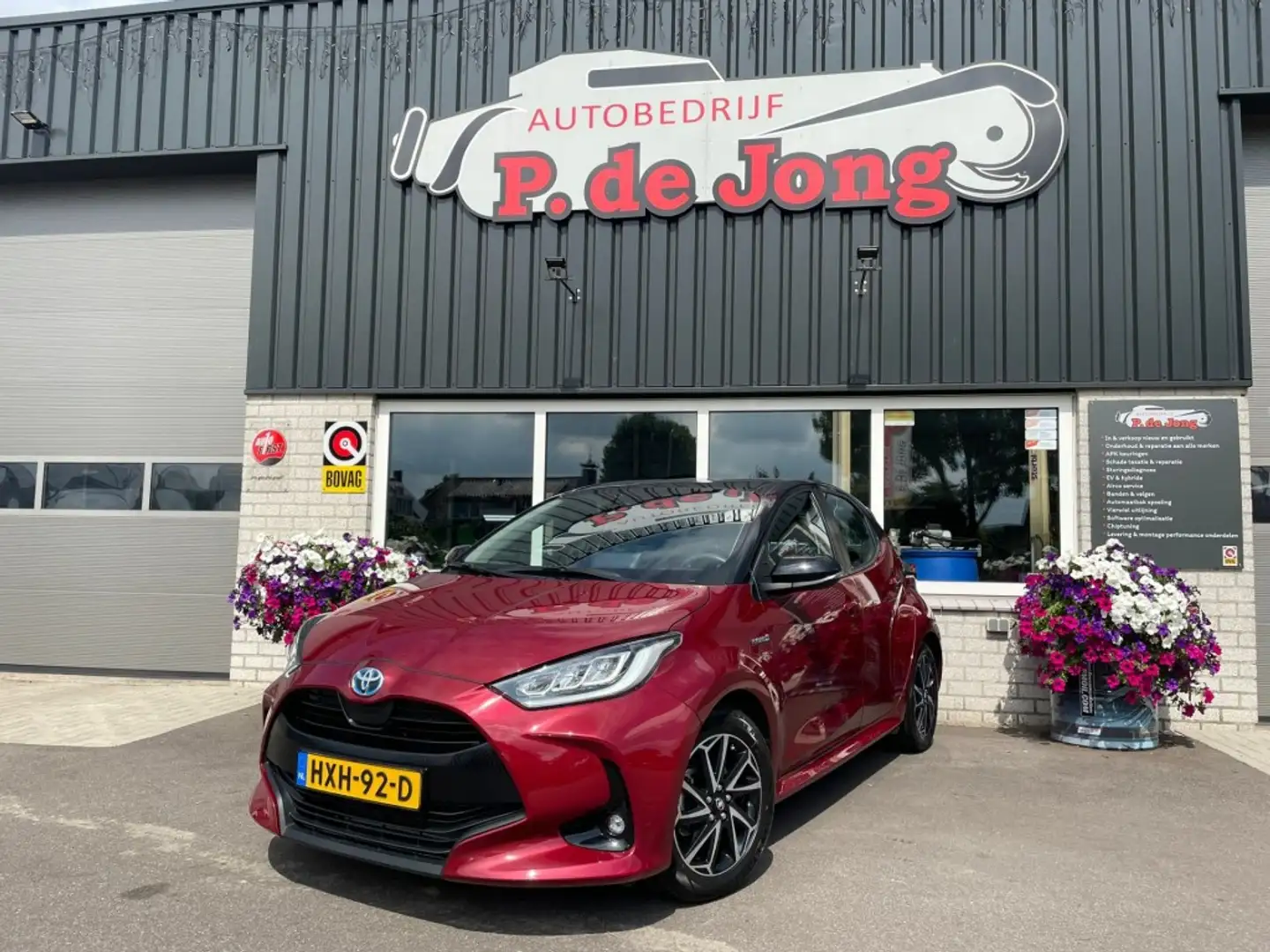 Toyota Yaris 1.5 HYBRID Dynamic, TwoTone, Adaptive cruise, Came Rot - 1
