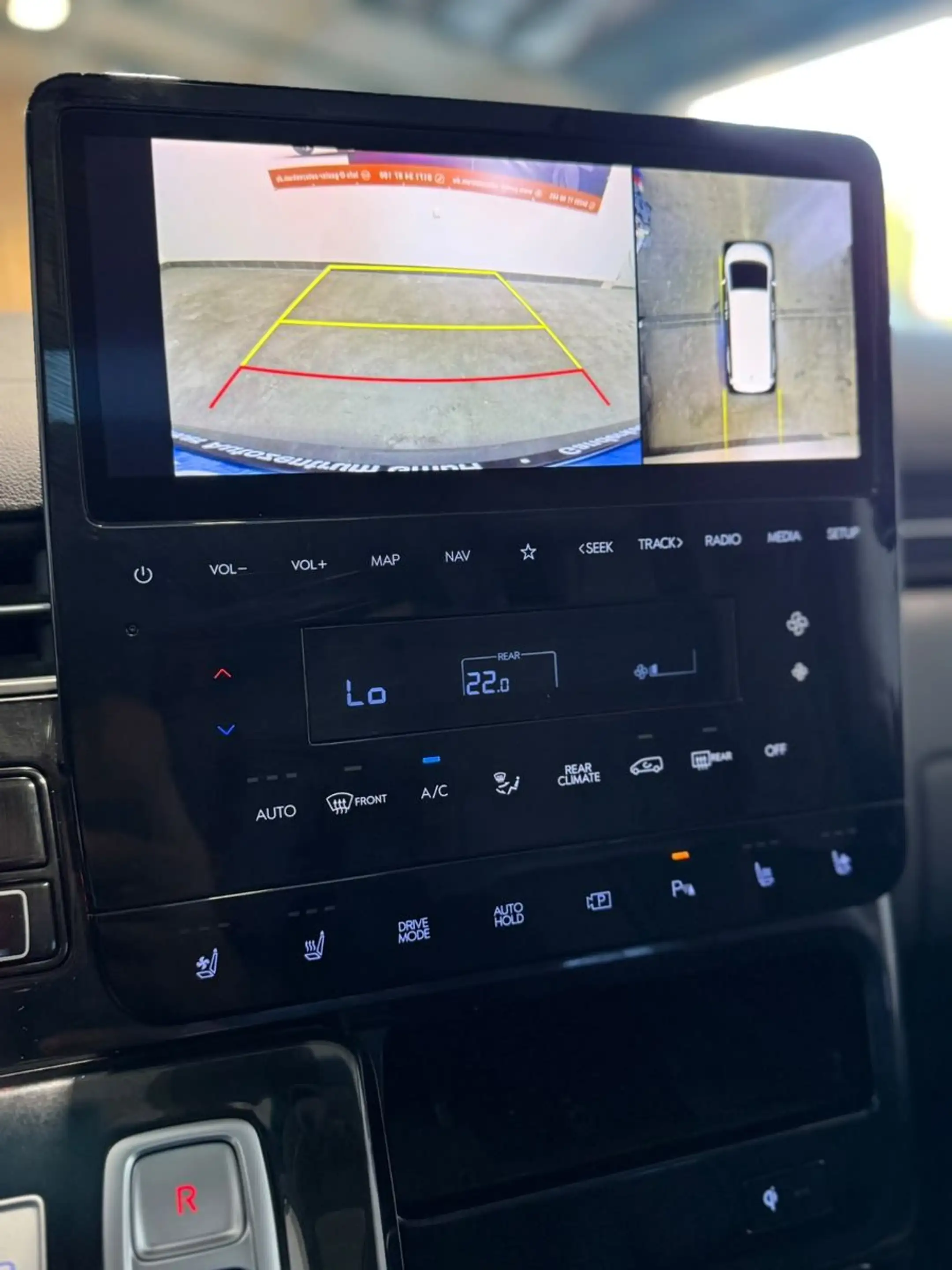 Hyundai STARIA Signature 2.2 CRDi 4WD AHK+PANO+LED+BOSE — photo 14